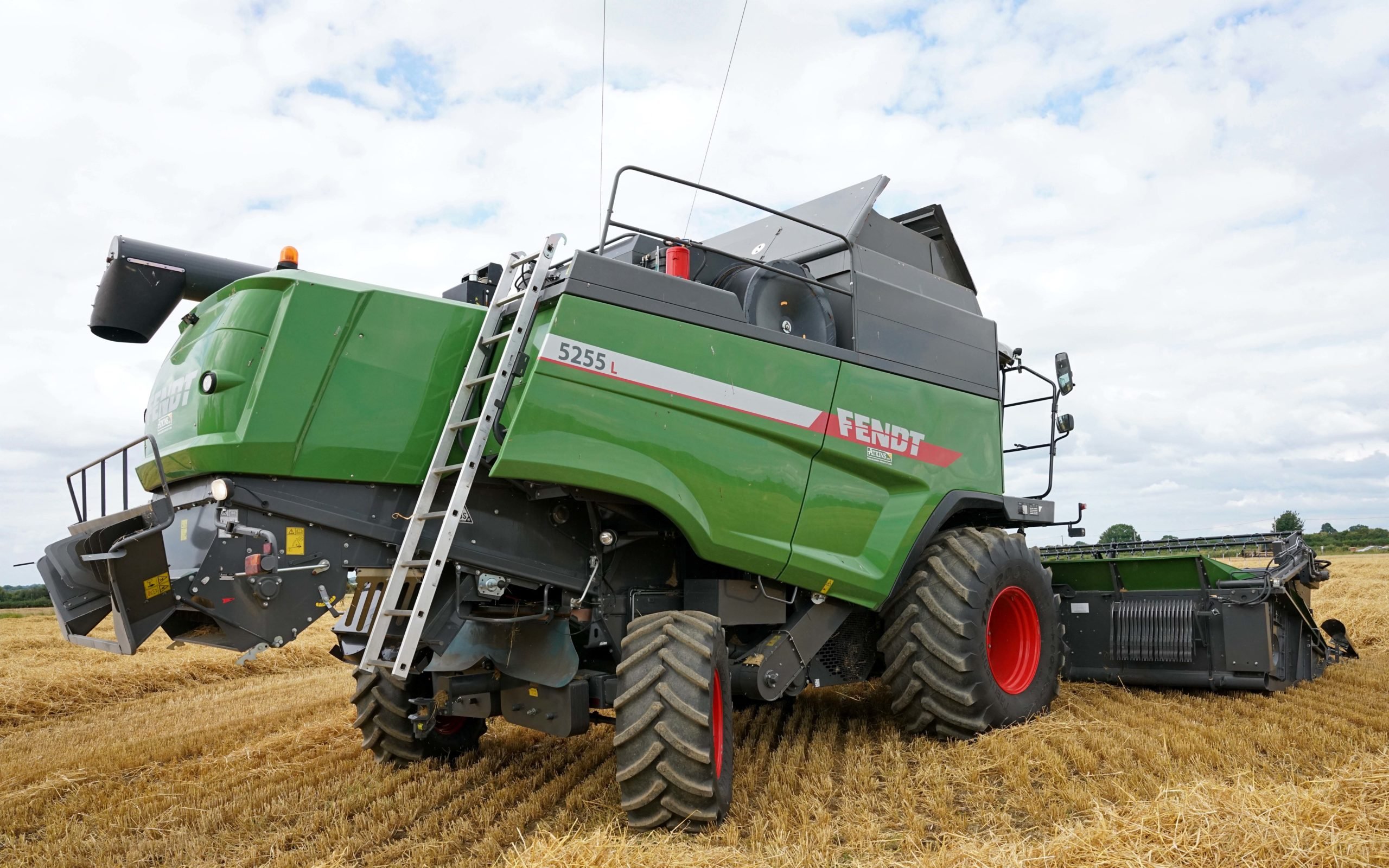 Fendt combines may be rare in Ireland but the same machines are freely available in MF red