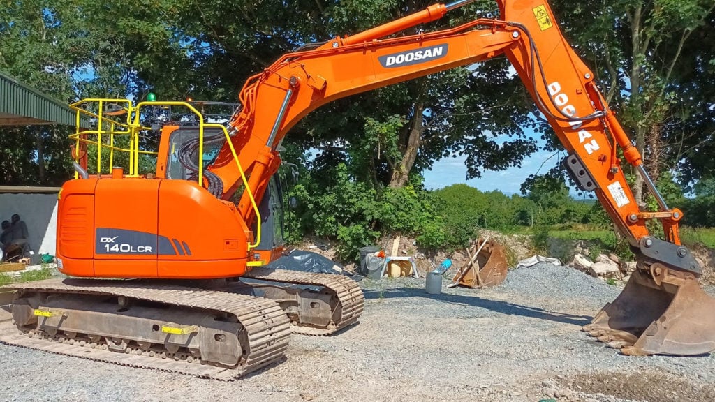 Won on an online auction, this 14t Doosan excavator from 2017 is is up for auction