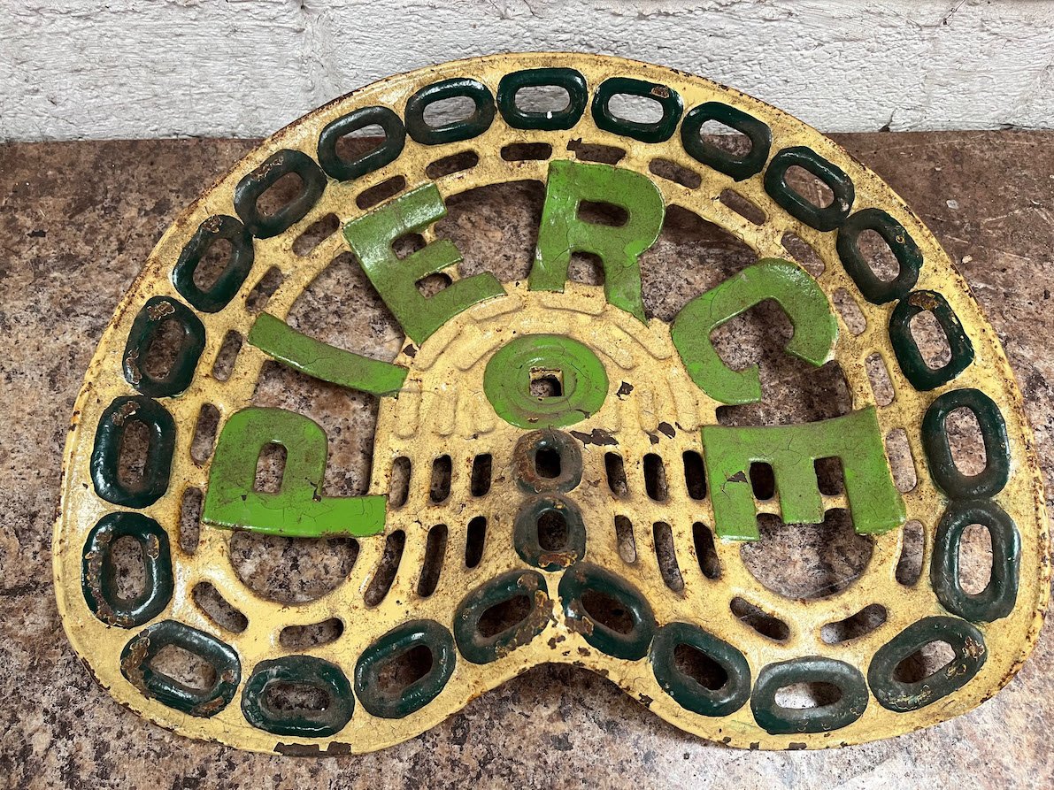 Pierce tractor seat, estimated €100-€200.