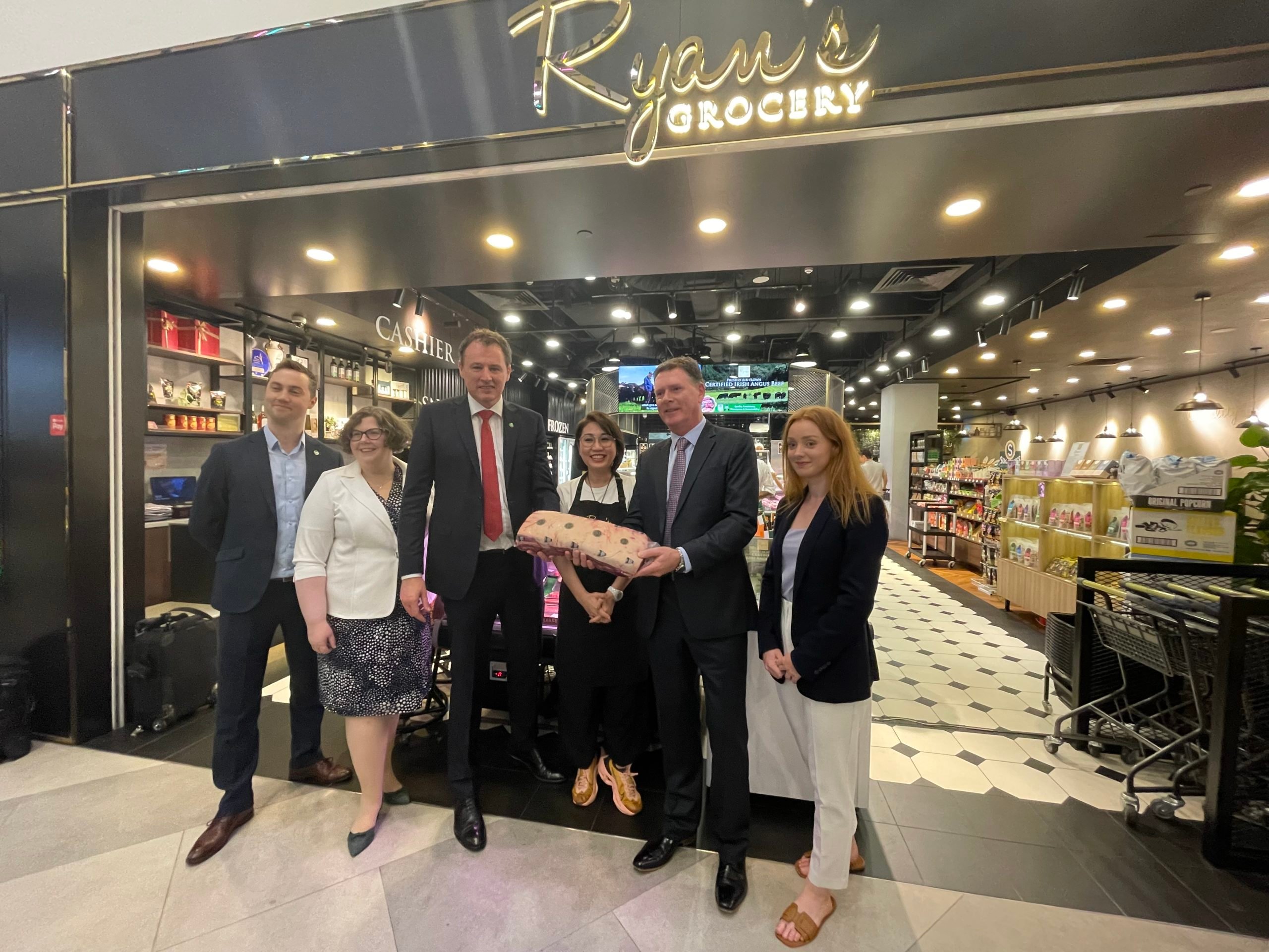 Ciarán Gallagher, Bord Bia director Southeast Asia, Sarah McGrath, Irish Ambassador to Singapore, Minister for Agriculture, Food and the Marine, Charlie McConalogue, Wendy Foo, managing director of Ryan's Grocery, Martin McMahon, general manager of ABP International, Sinead Kennedy, regional manager with Premier Brands International