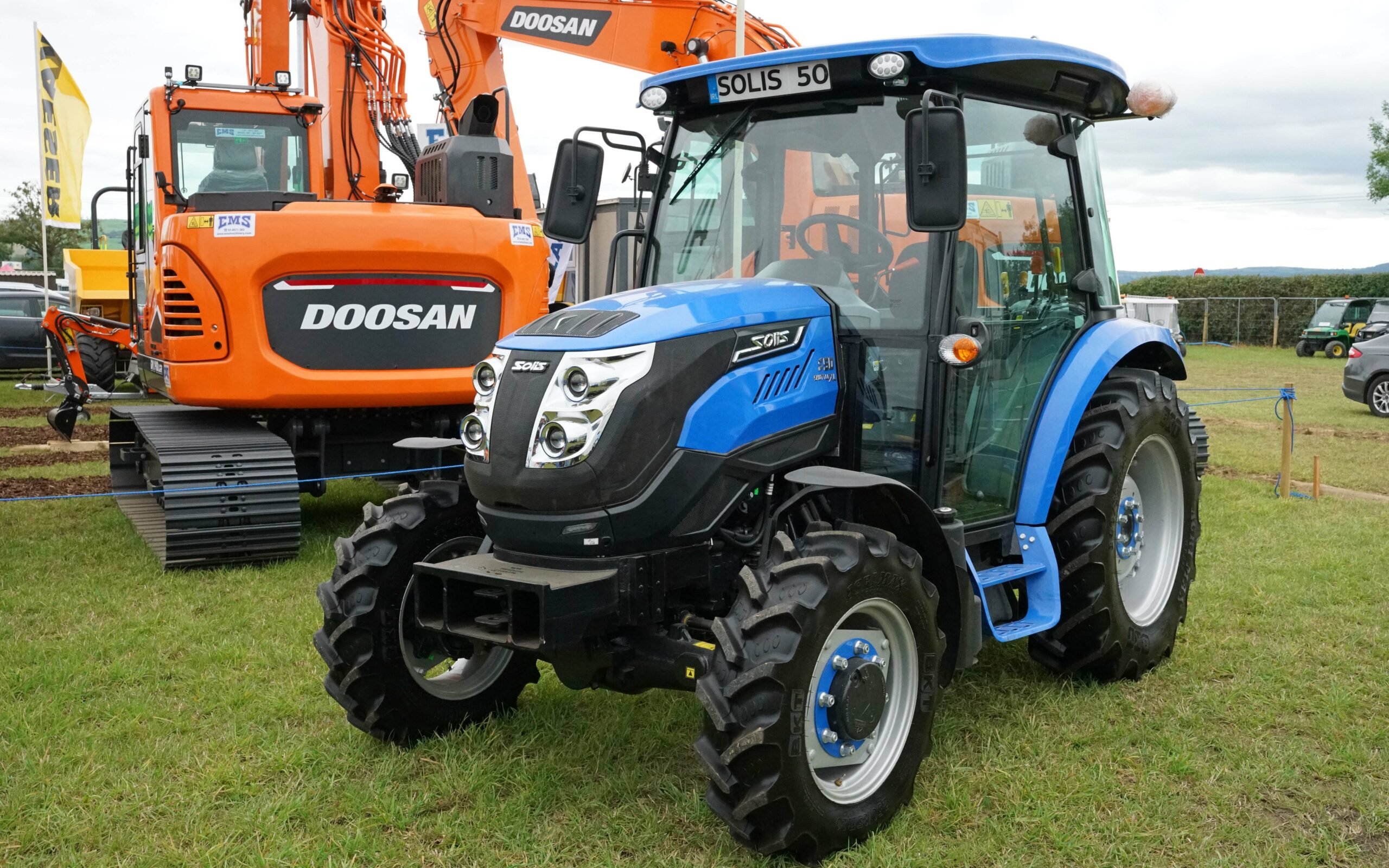 A fuss-free approach may be the way to go for larger tractors as well