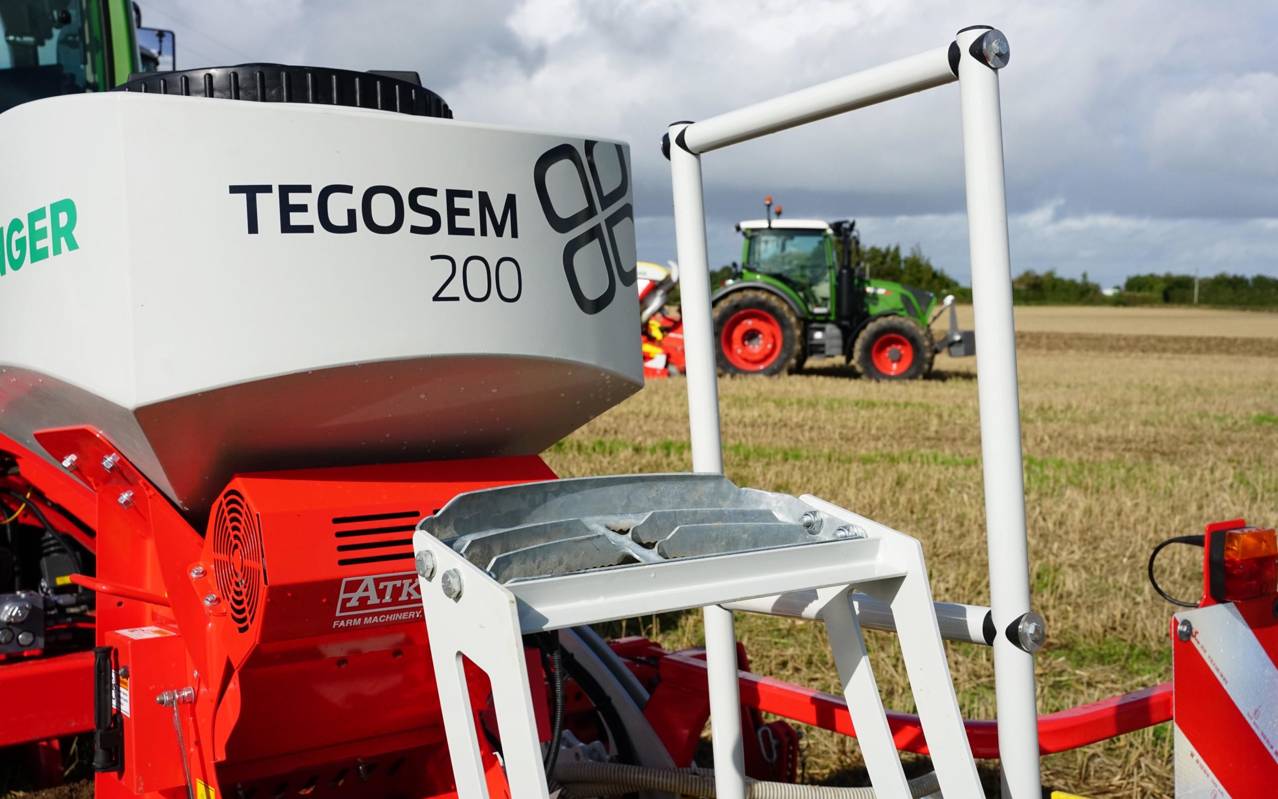 Atkins and Pottinger came together to present a tillage demo day near Birr, Co. Offaly