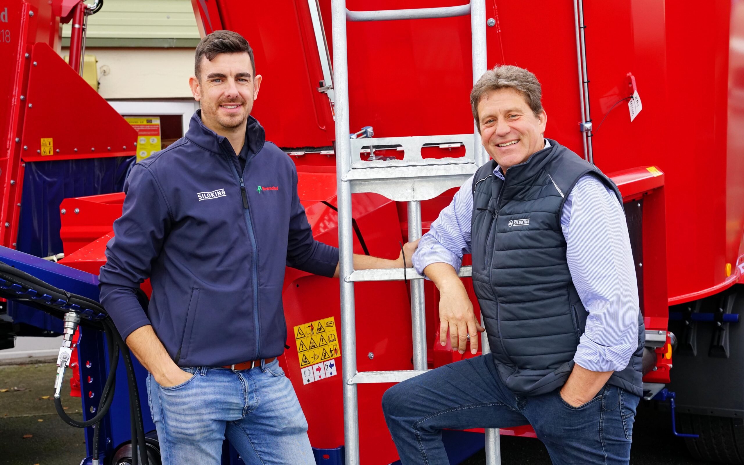 Allan Hetherington, Kverneland's product specialist, with Richard Vogt of Siloking