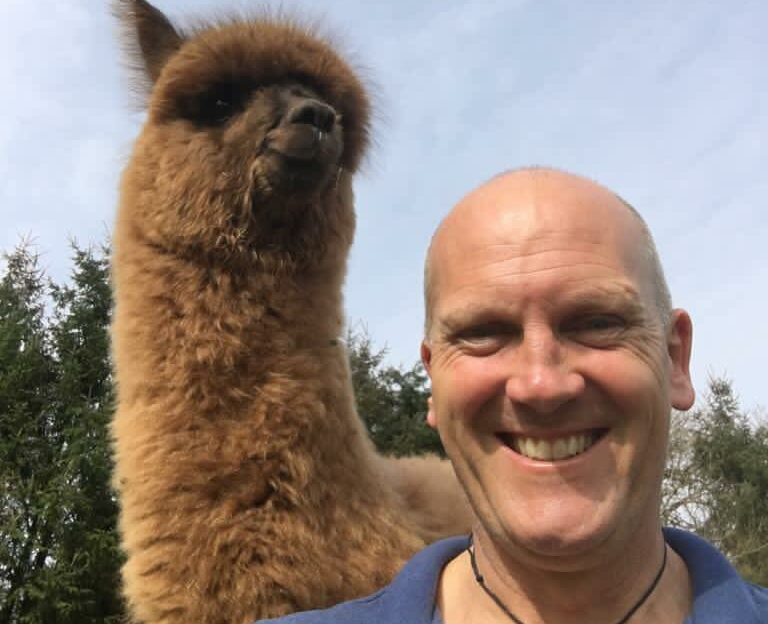 Mixed-stock organic farmer Andrew Chilton. Image source: FFN