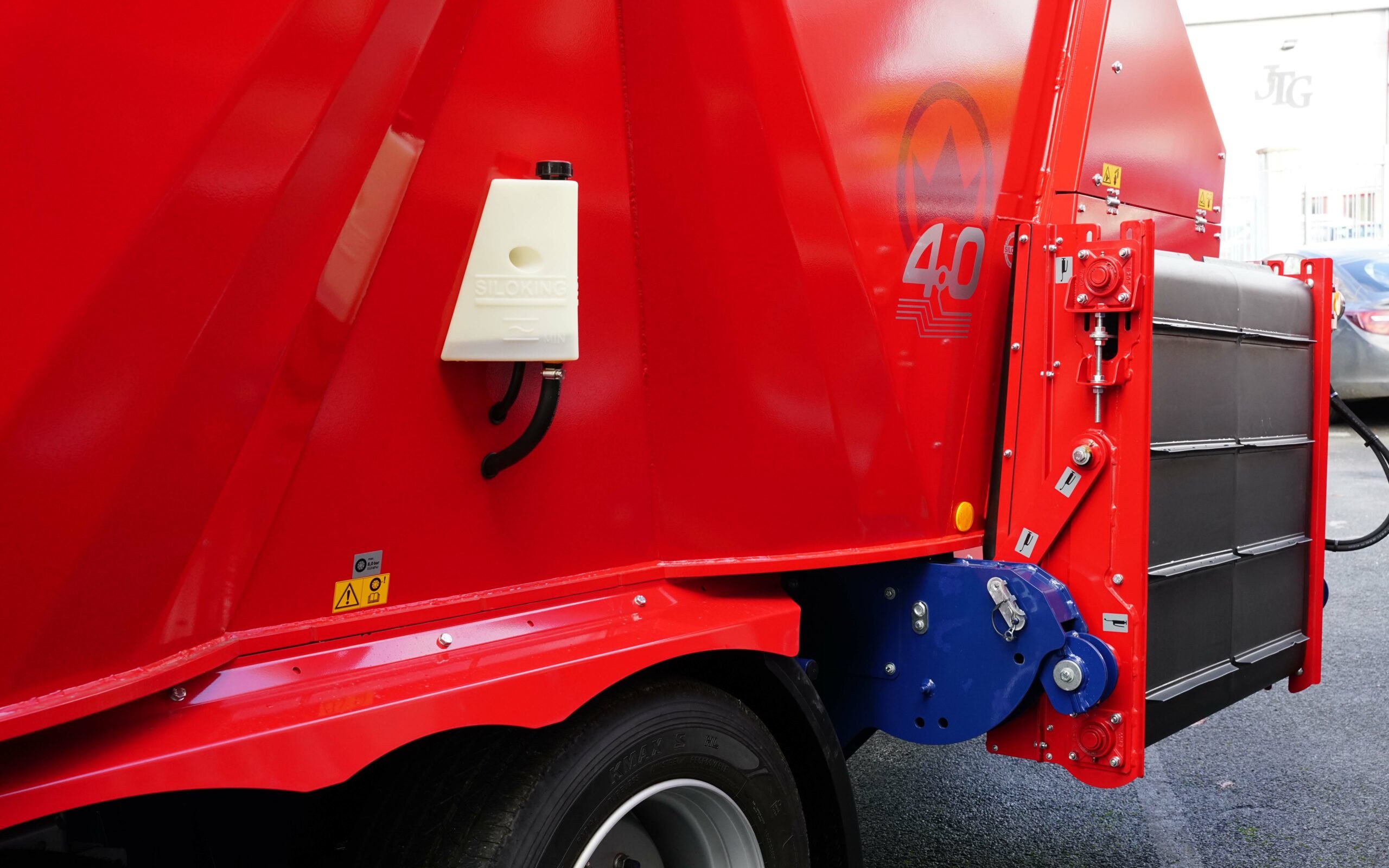 The tubs are shaped to suit the auger and encourage mixing on the twin- and triple-tubbed models