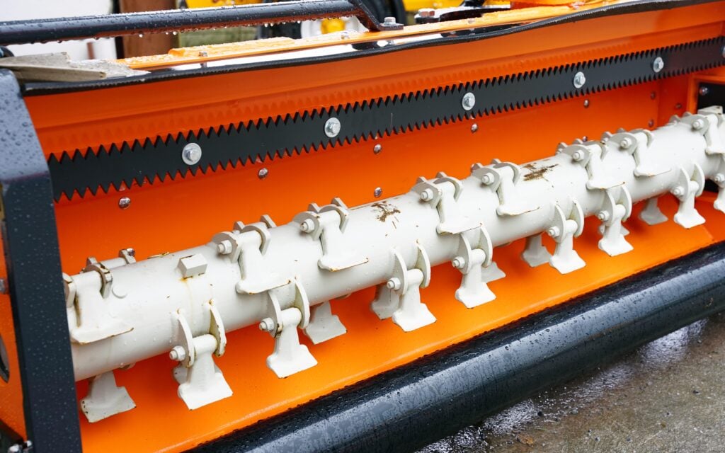 Talex mulchers have a toothed blade to provide a greater cutting effect