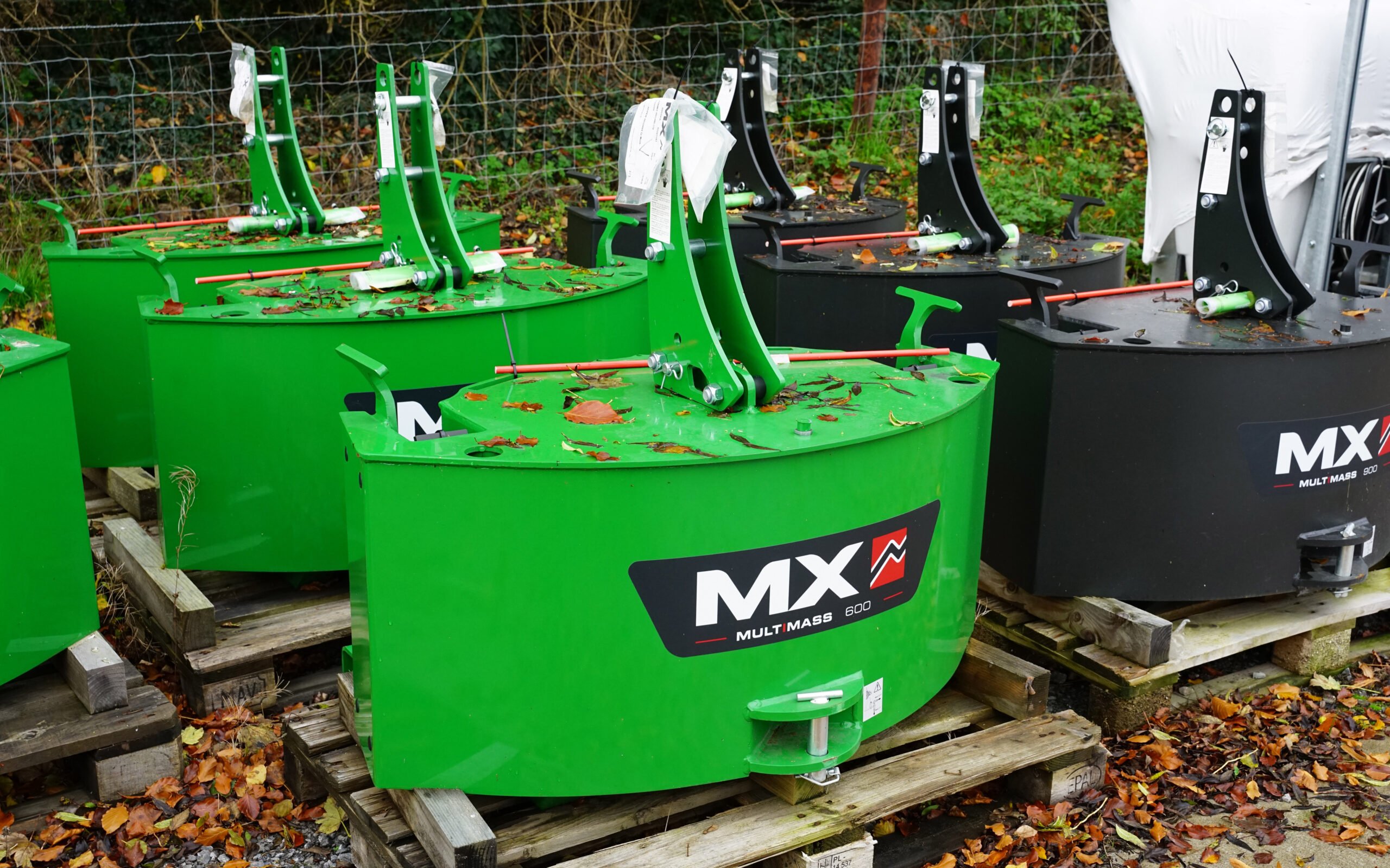 The basic counterbalance attaches to the tractor without needing a top link