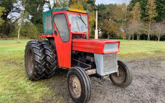1971 Massey Ferguson 135 2WD tractor, no hours clock