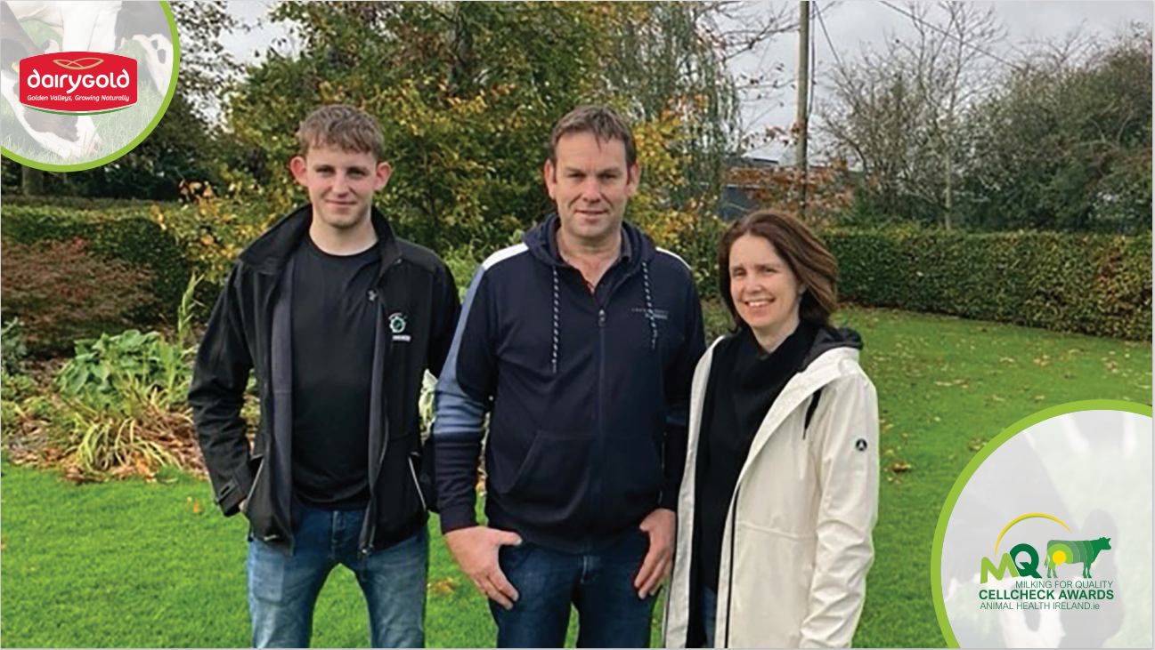 Dairygold winners David and Martha Kent with their son David.  Image source: AHI