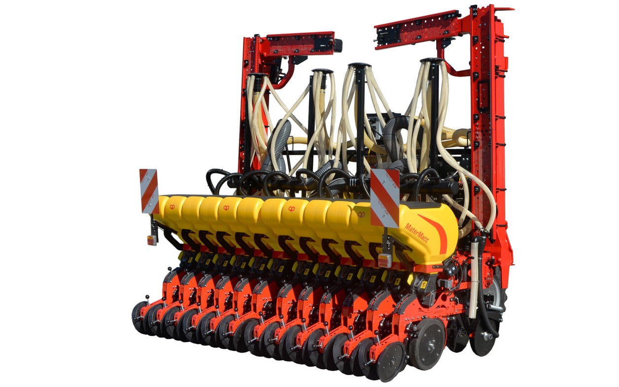 As an example of MaterMacc's own technology, the MS 8230 Super Elektro has hydraulically adjustable row spacing and electric drive to the metering system