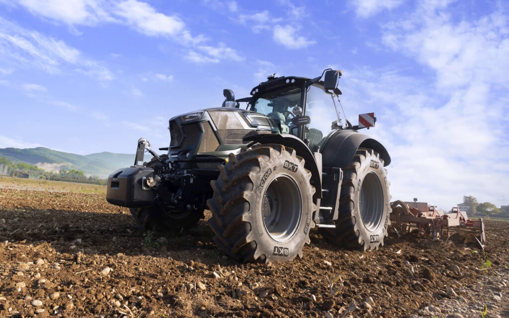 The latest series of tyres from BKT are designed for high horsepower units engaged in field and road work