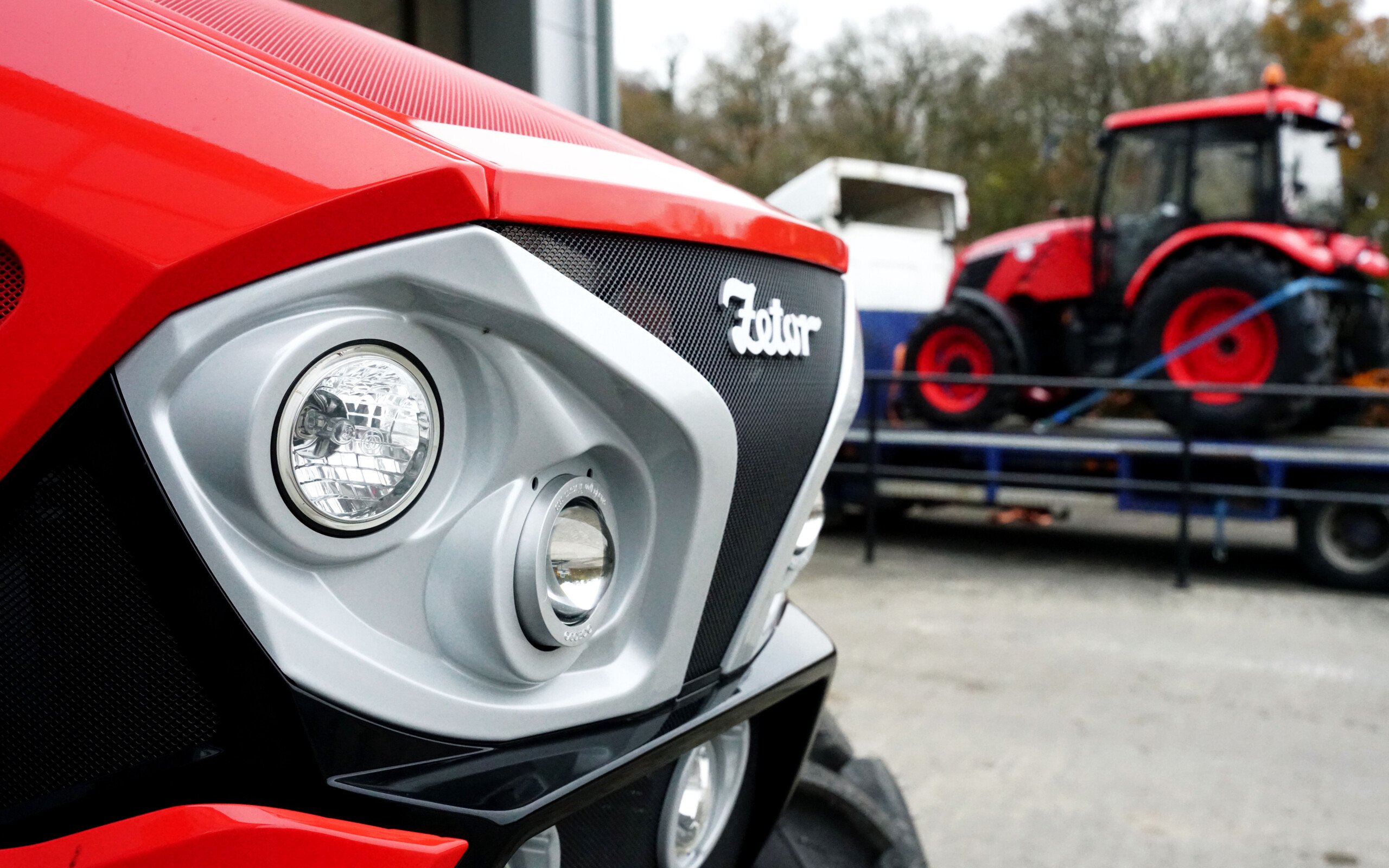 The clean lines and well-fitting panels point to the modern Zetor as being far removed from the image of old
