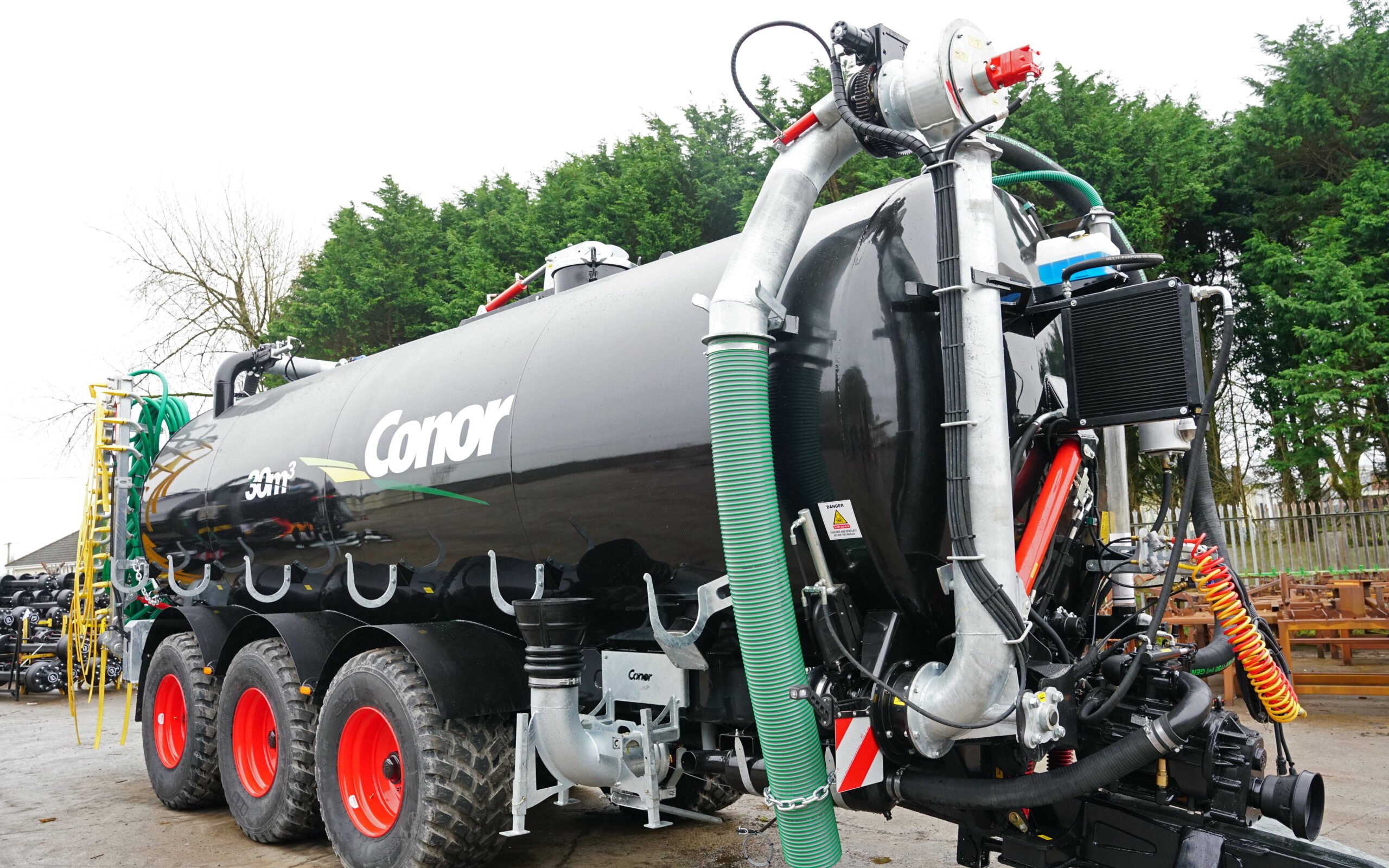 The direct fill system drops the suction hose straight into the tank. A hydraulic bleed valve drains the pipe when it is lifted out