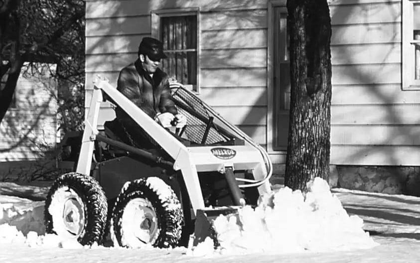 The first Melroe skidsteer loader before the name Bobcat was adopted for the whole company