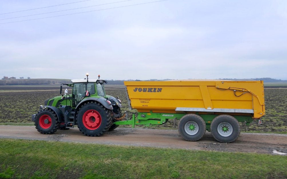 Available now for tractors of between 200hp and 300hp, Michelin's EvoBib is designed for use with CTIS