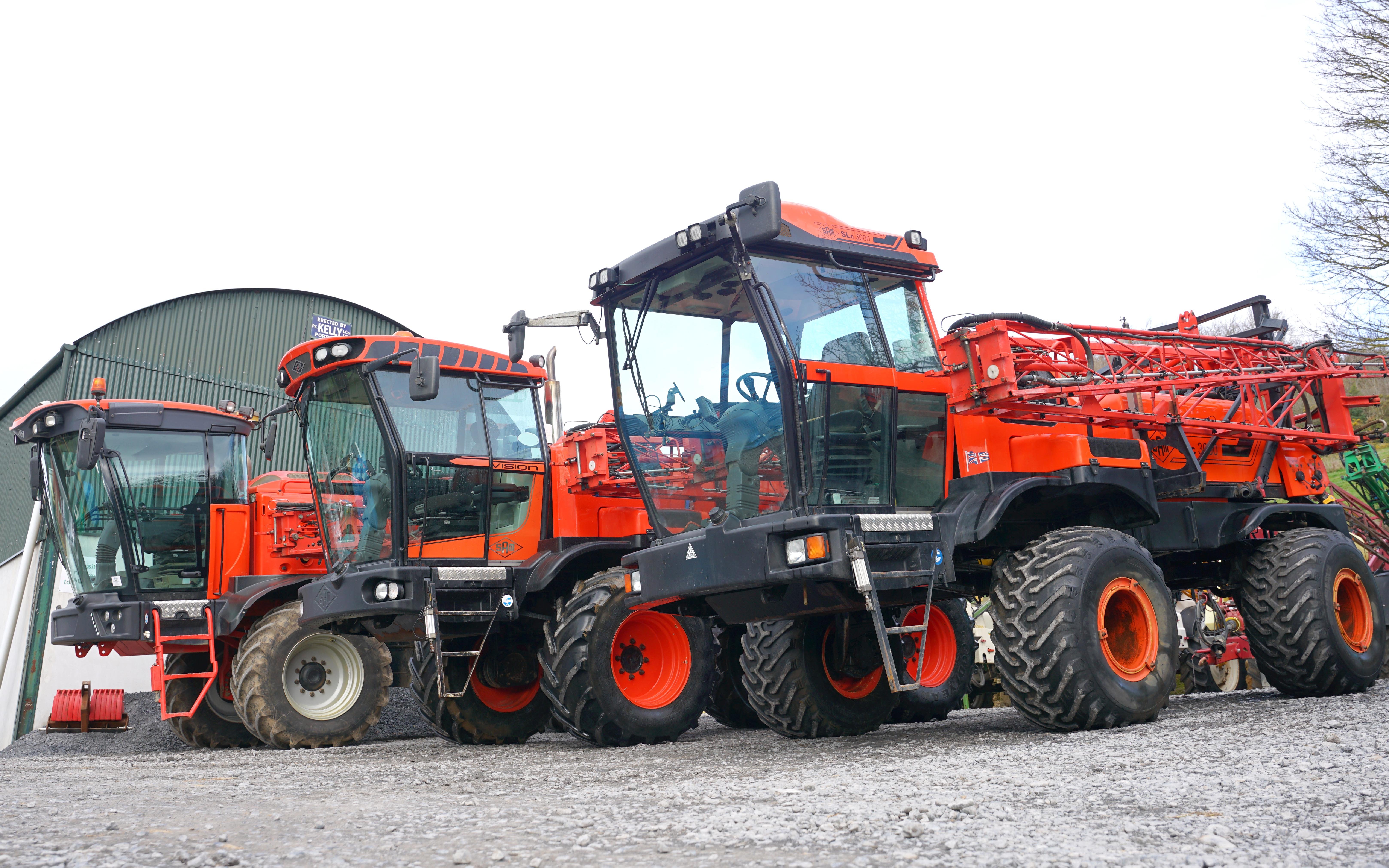 Three Generations of SAM Sprayers, nearest is a SLC 3000 from 2006, next to it is a 2011 Vision, while at the rear there is a Horizon from 2016