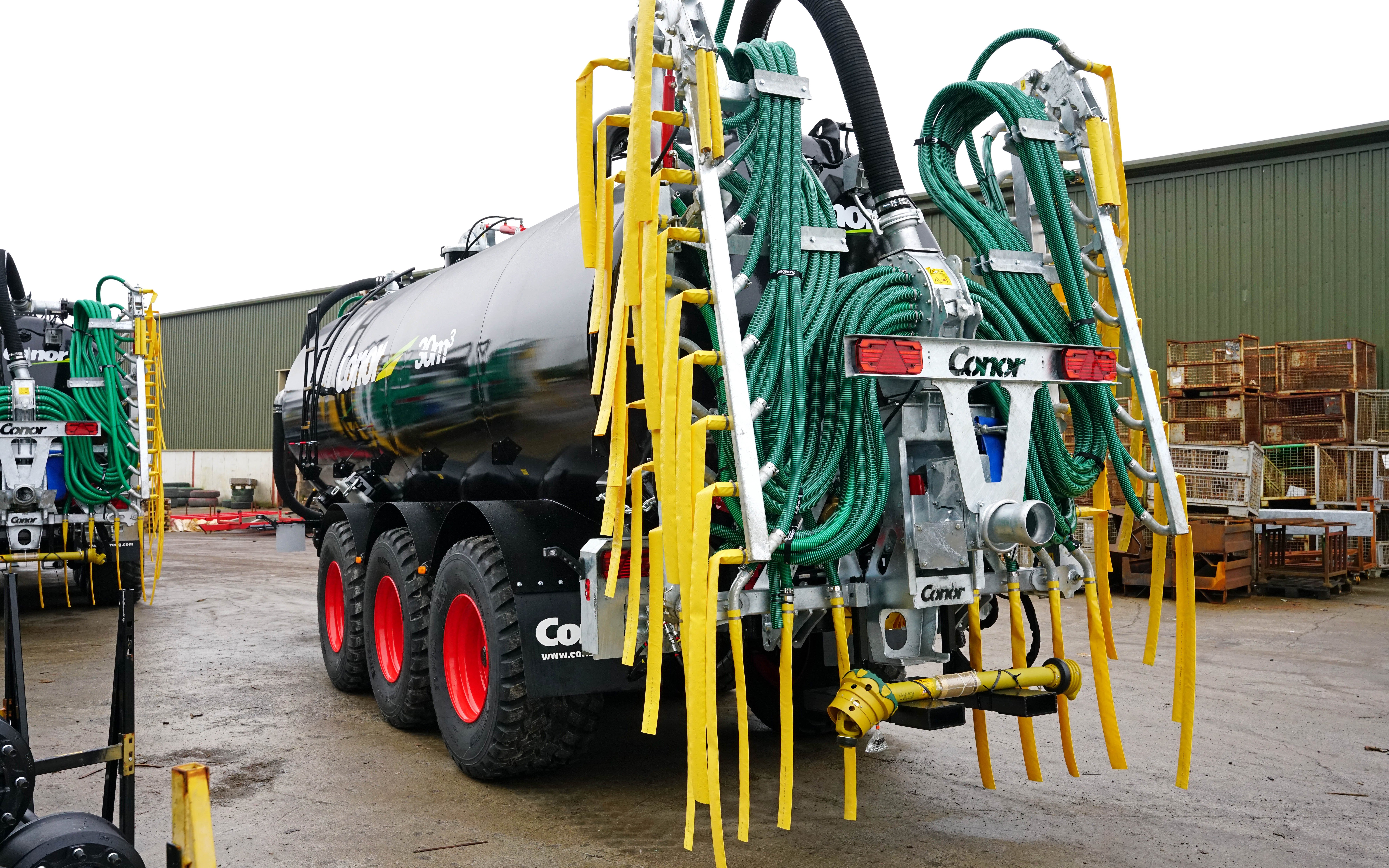 Little expense was spared on these two tankers destined for New Zealand, yet the customer requested dribble bar application