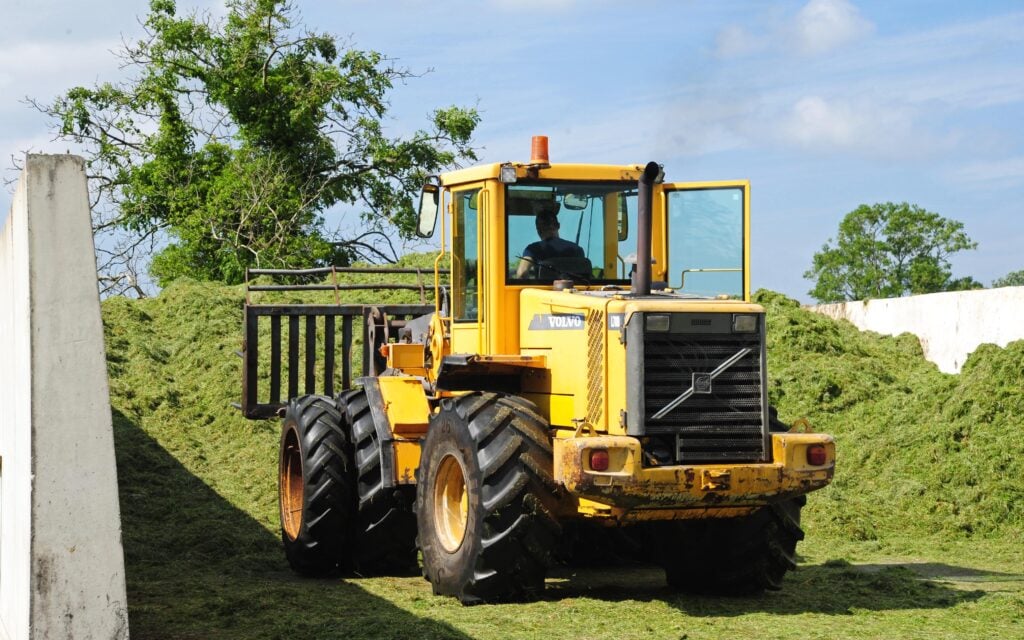 The loader driver will know when to expect the next load