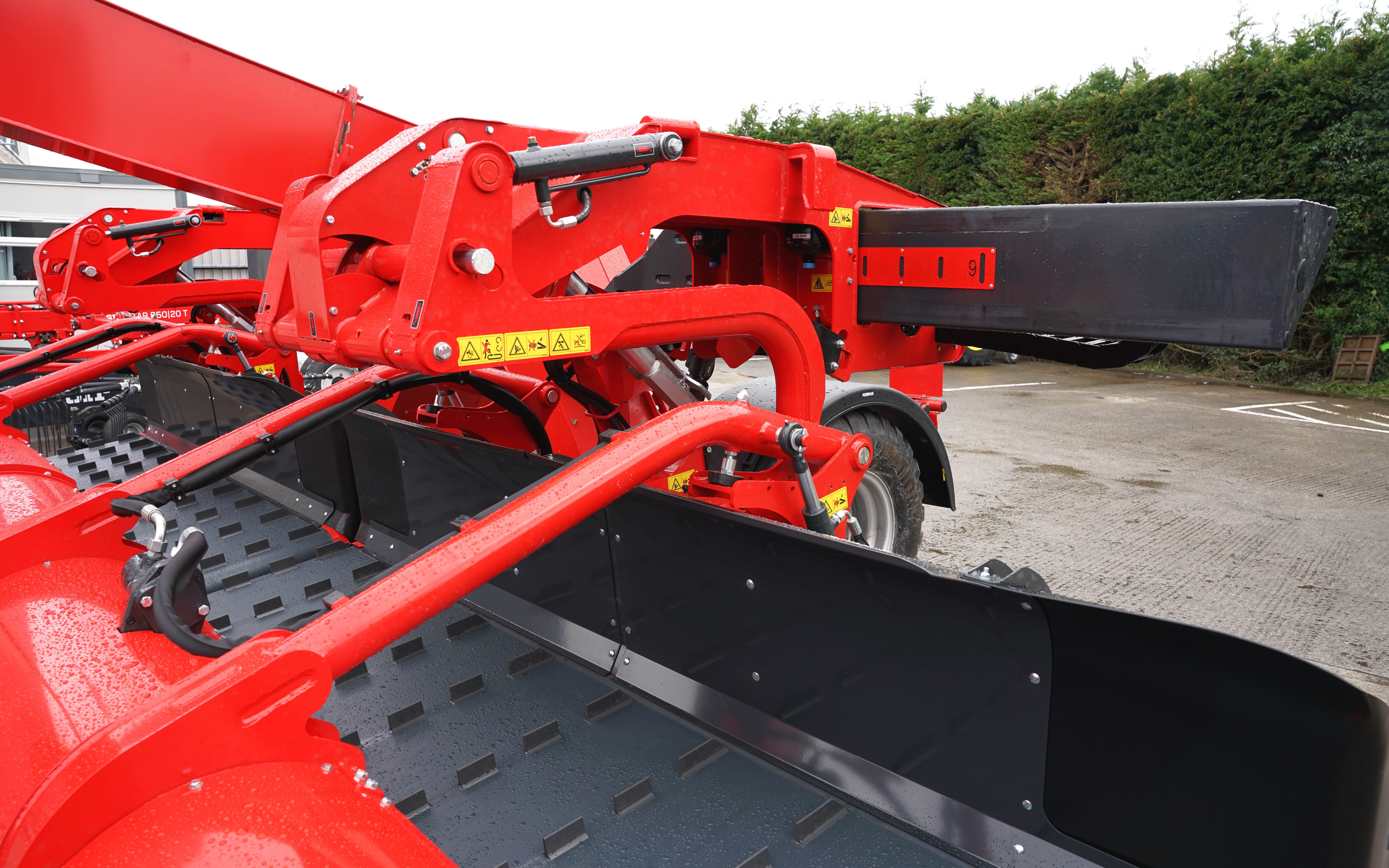 The belts are a metre wide, 3.5m long and may turn in either direction
