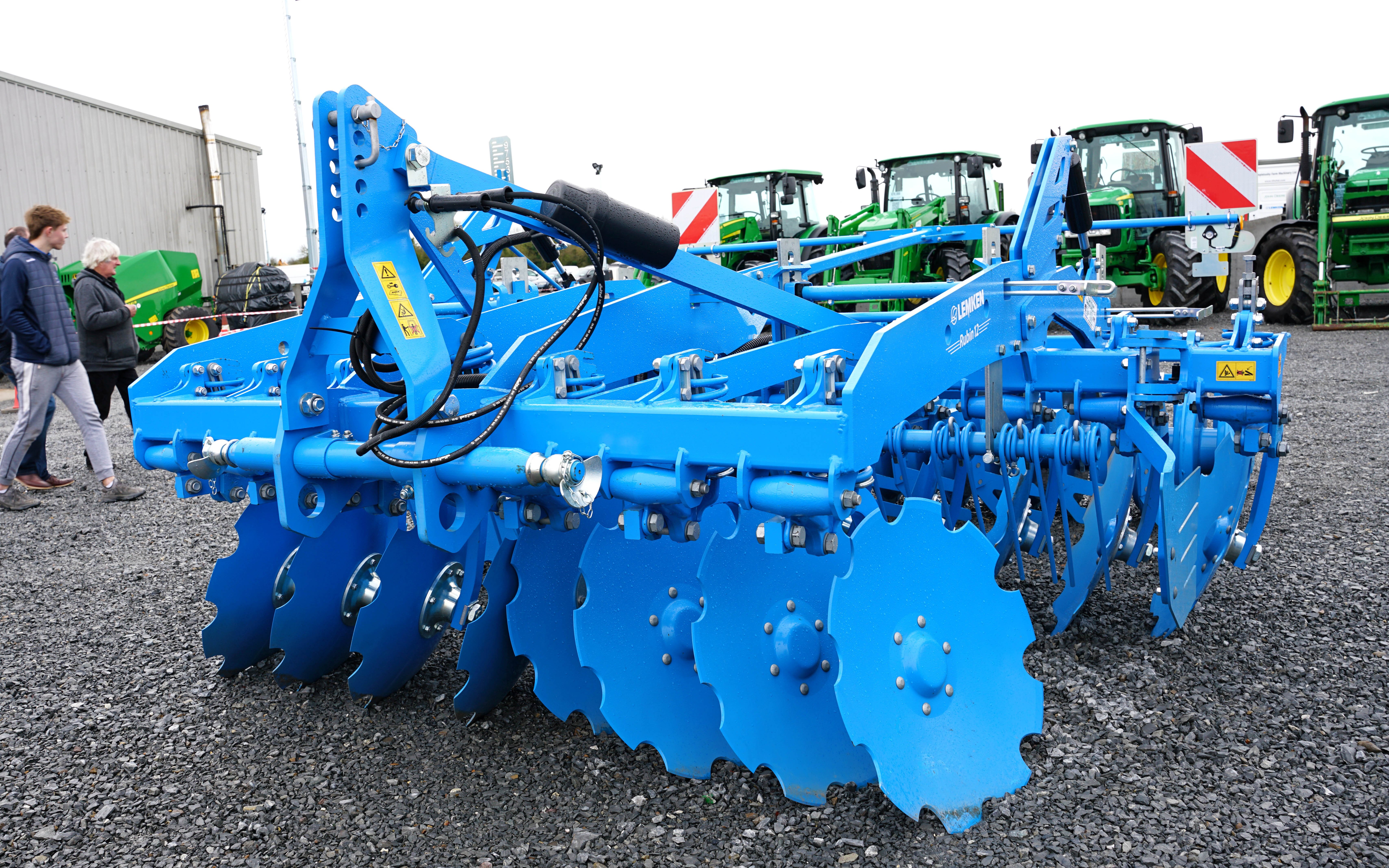 Deep penetration and full width coverage is due to the angle at which the discs are set