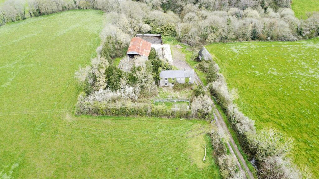 The house and yard at Macoyle