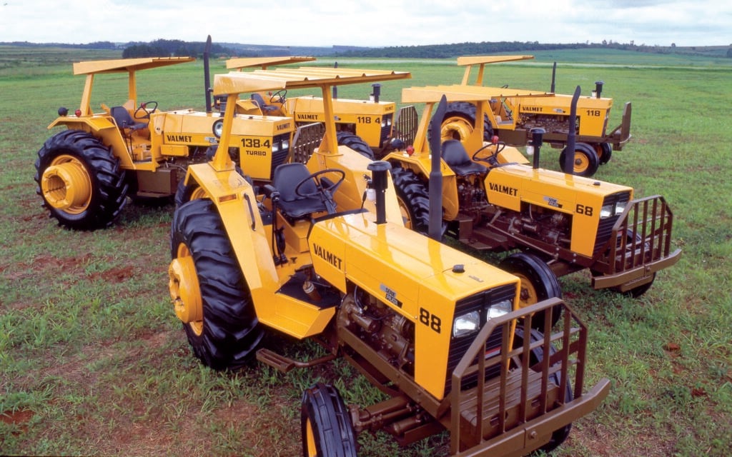 Finland decided to trade tractors for coffee so Valmet opened a factory in Brazil in 1960. The Silver Series was launched in 1985