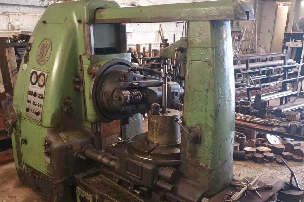 For the more ambitious, there is this Liebherr gear cutting machine for spur and helical gears
