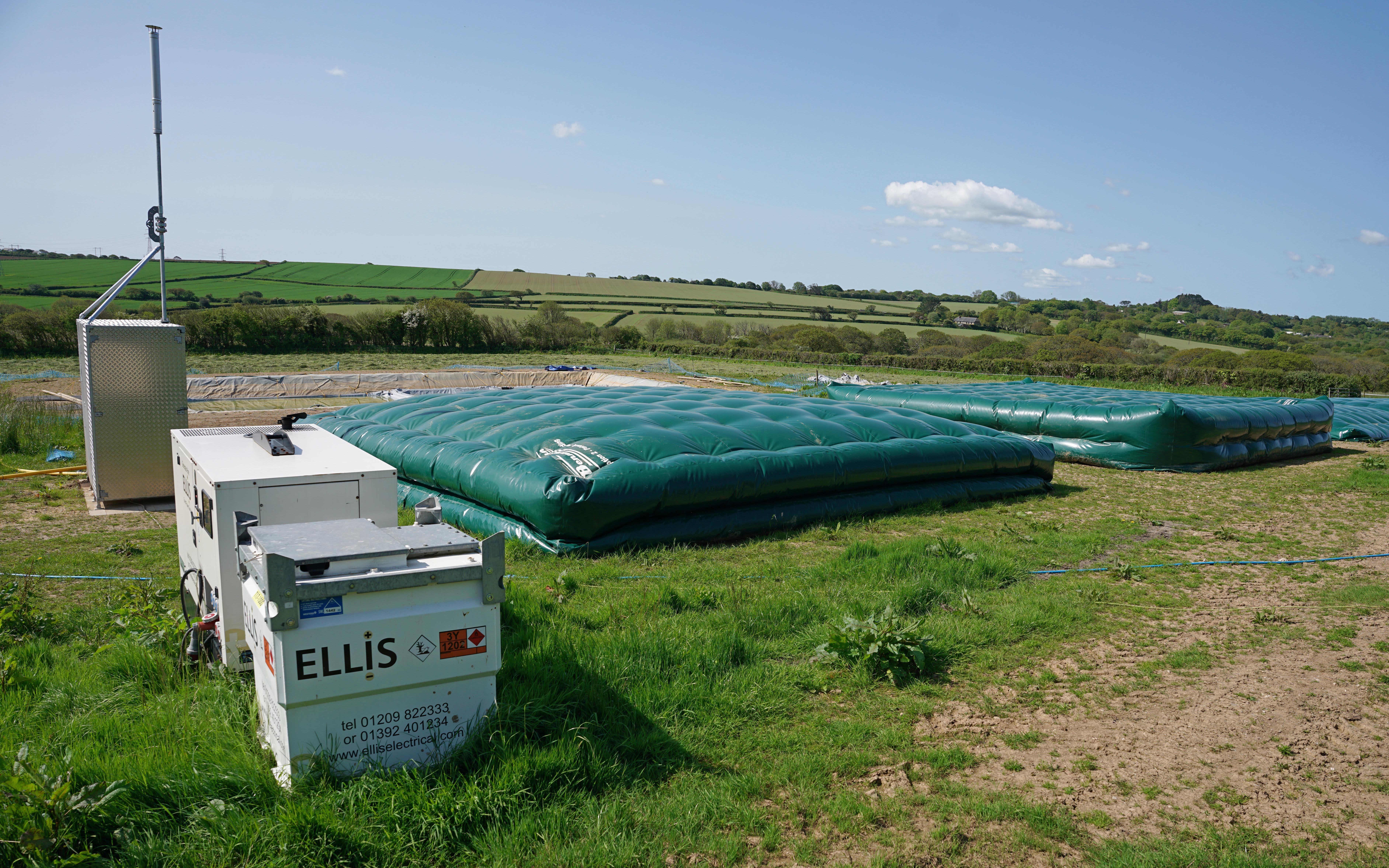 Gas collected by the tiles is stored at low pressure in the green bags