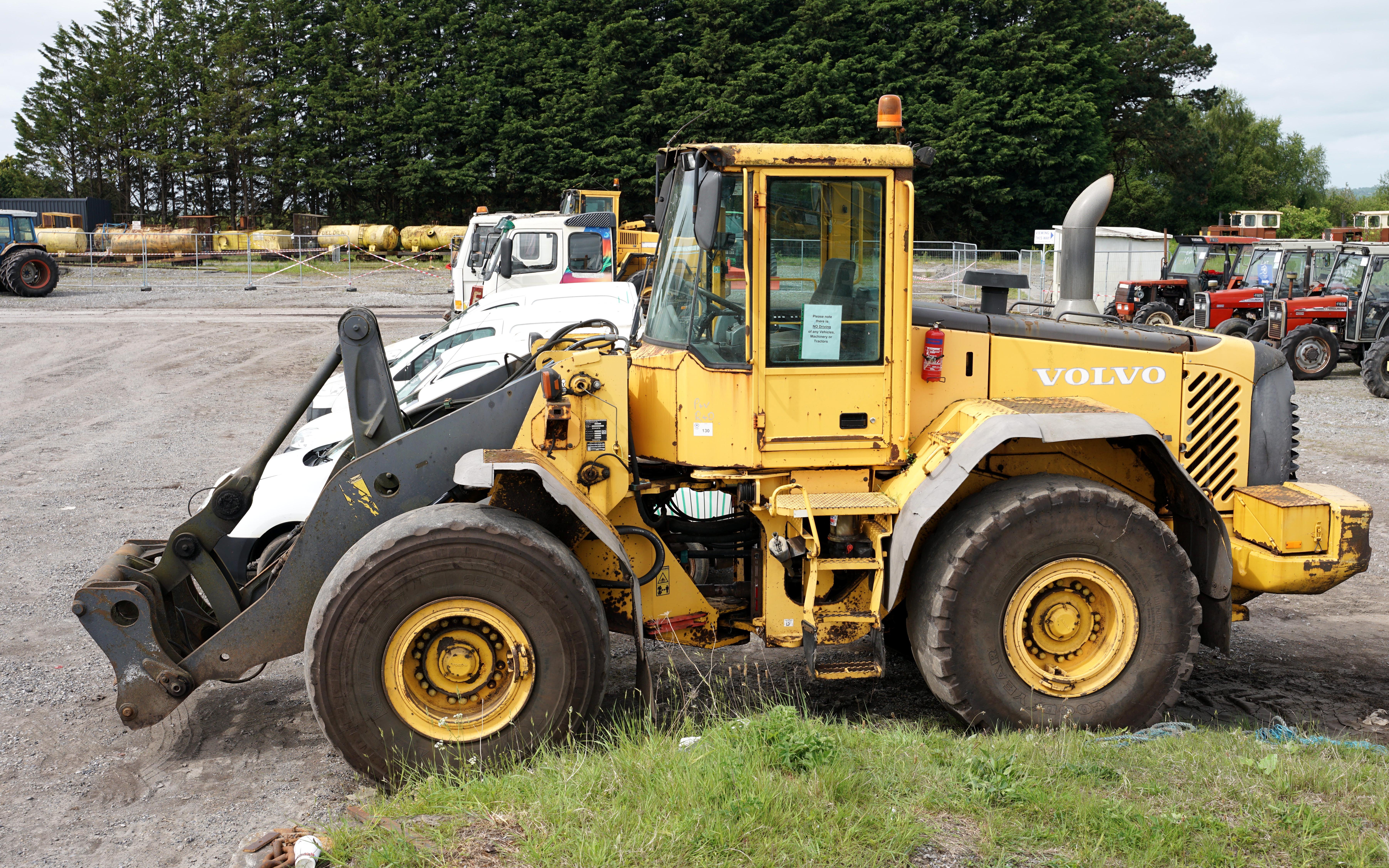 A big loader is indispensable on big dairy farms. The Volvo LC120 has 200hp on tap to move heavy loads quickly