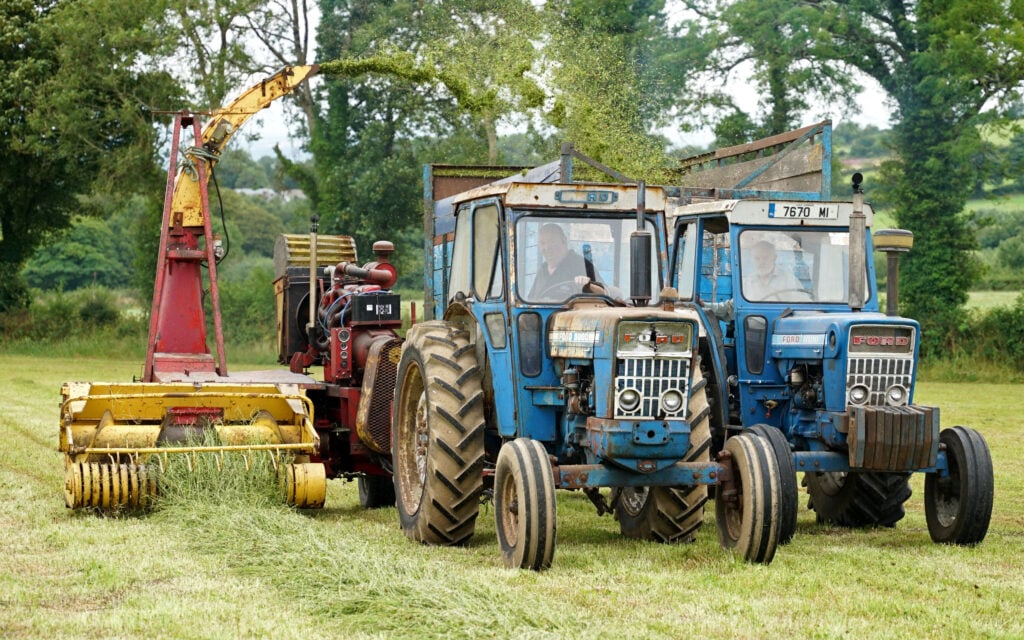 Side loading was always the safer option when using a harvester fitted with an auxiliary power unit