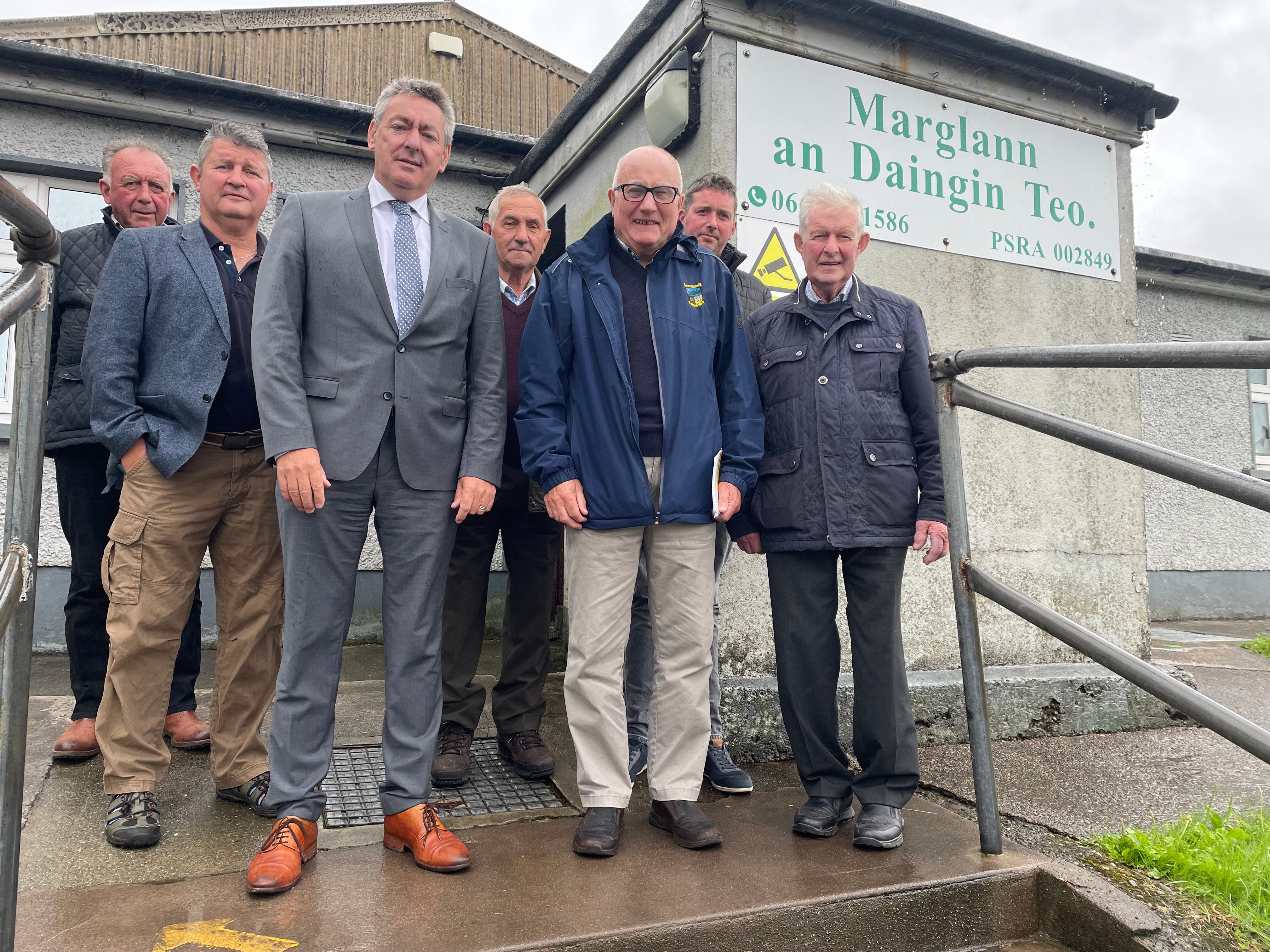 Billy Kelleher MEP met with  farmers from west Kerry in Dingle Mart