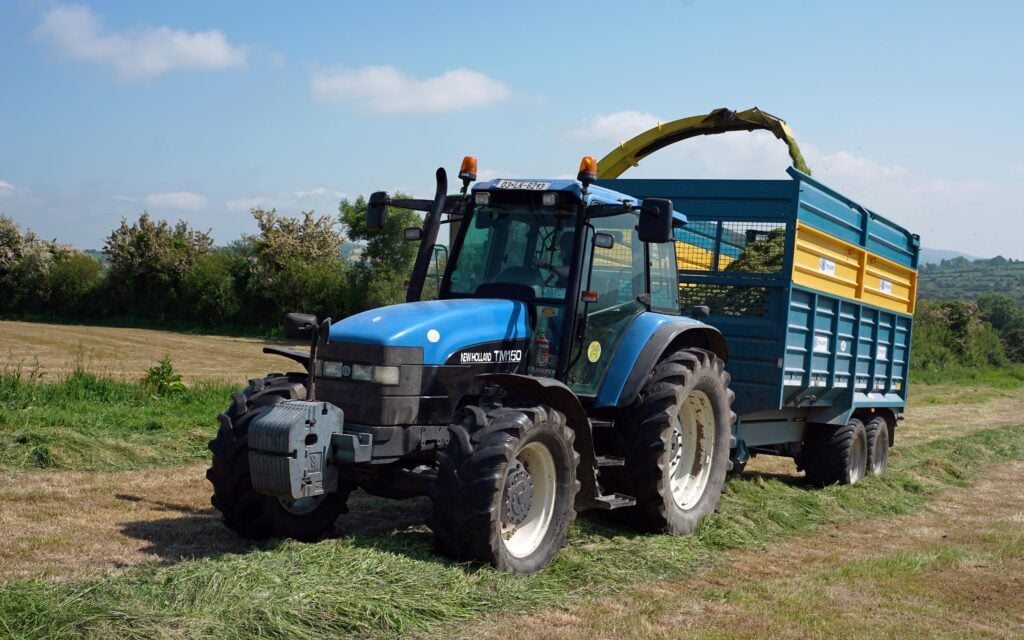 Since buying a County in the 1970s, Pat Hanley has stuck to Basildon blue for tractors