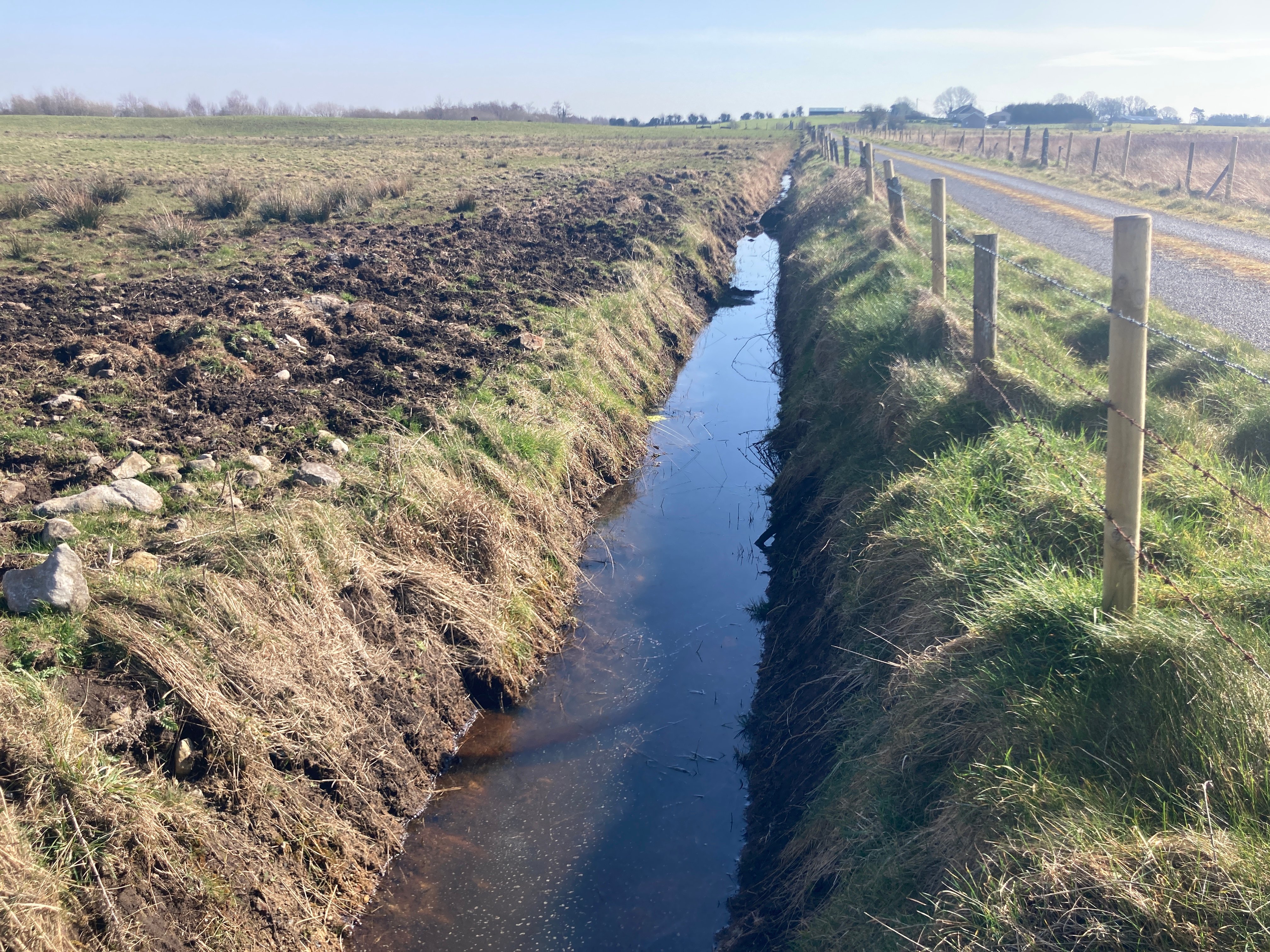 Drain on a farm in Co. Roscommon before a plastic dam was installed. Source: FarmPEAT