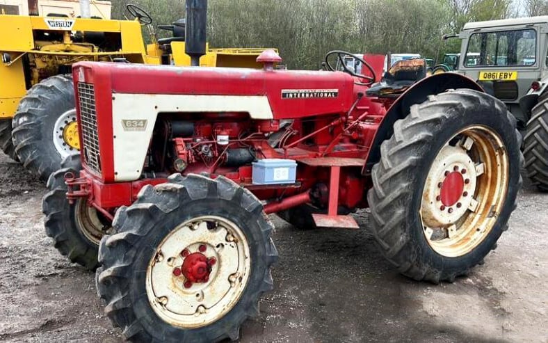 Roadless were happy to adapt any tractor to 4WD and after Ford, IH was perhaps the most popular
