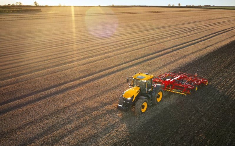 Constant speed under varying loads is a key feature of the the Fastrac's transmission