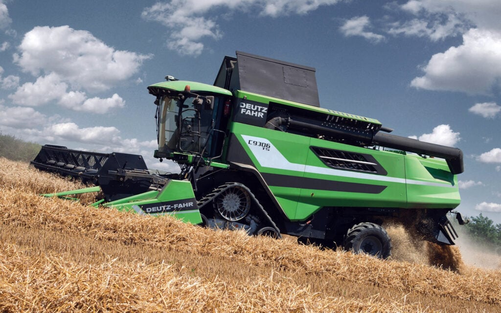 The Deutz Fahr 9306 is the largest combine in the Deutz Fahr range