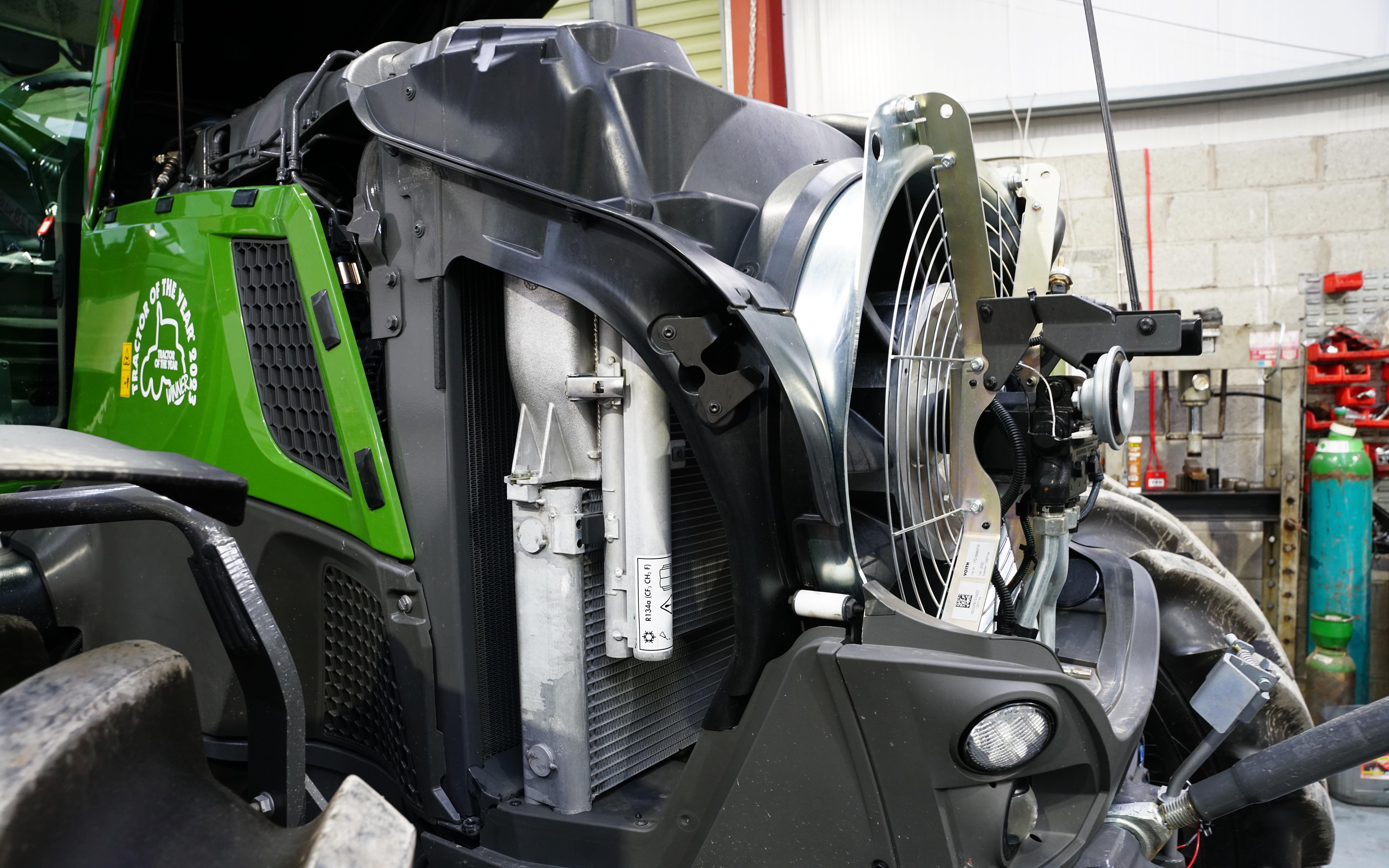 The six-cylinder version of the new CORE engine as fitted to a Fendt 700 series