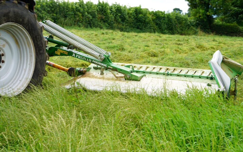 Despite the lack of sophistication, the new mowers leave a neat even finish at a steady pace of around 11km/h