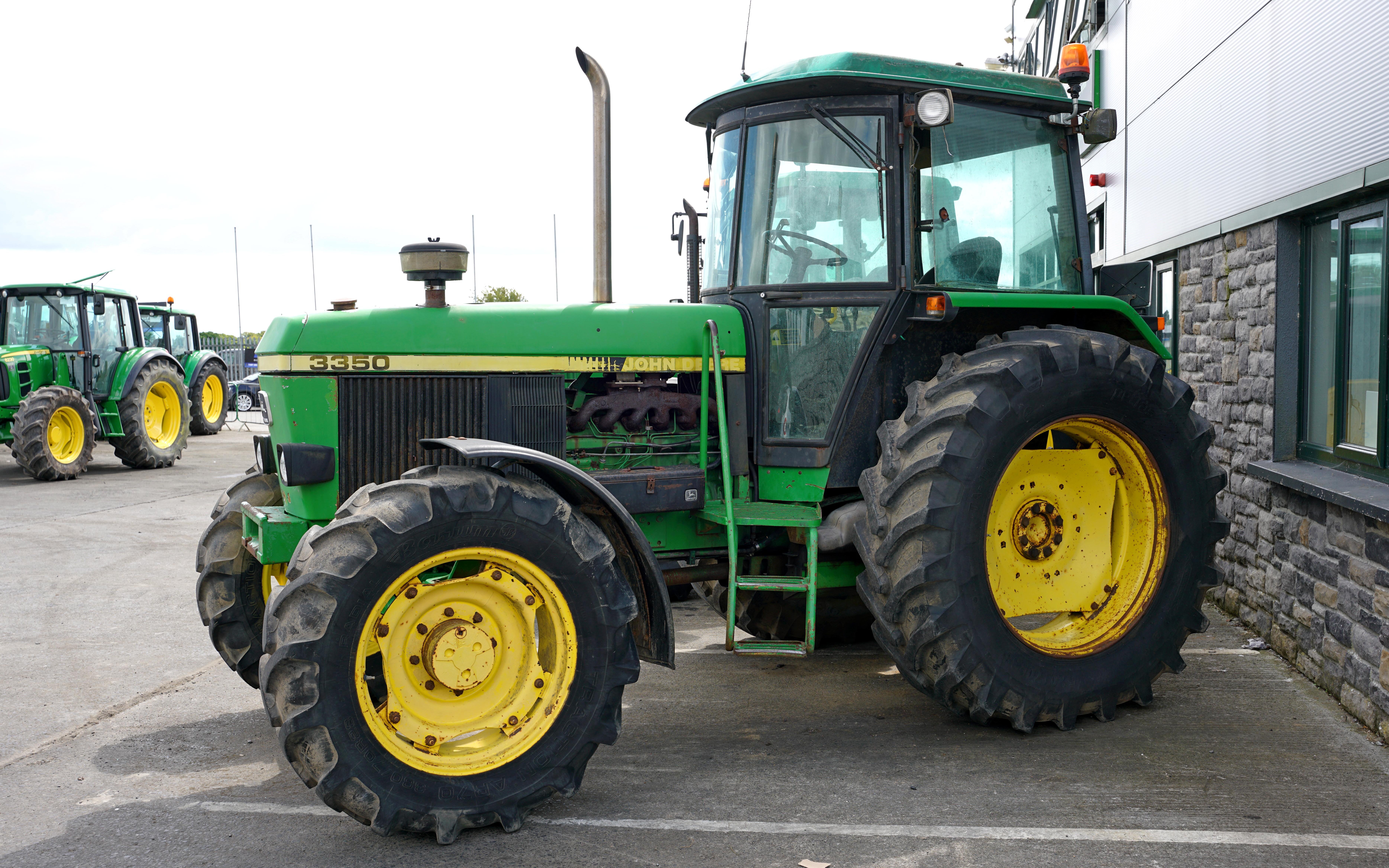 The 3350 was an impressive tractor yet it only proved three more horsepower than the Ford 7600 of the same period, but it did have two more cylinders