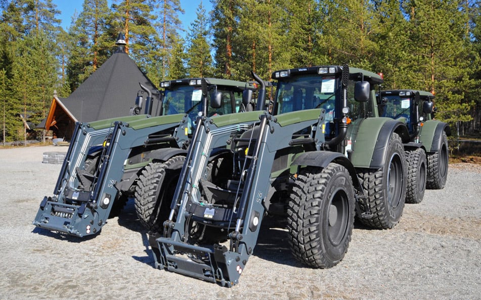 The establishment of the Valtra Unlimited facility was partly in response to a large order from the Swedish army for specialised tractors
