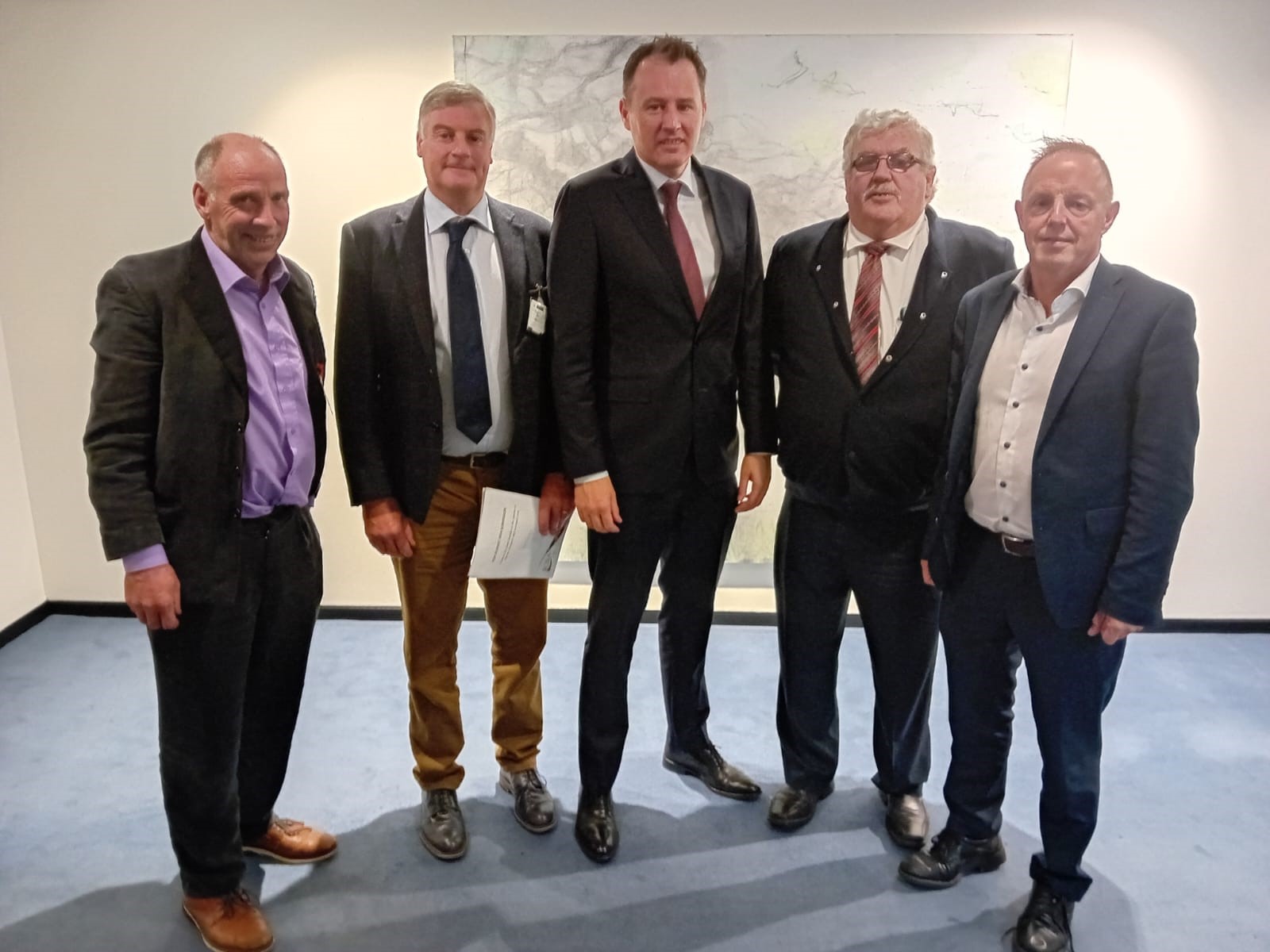 L-r: ICSA sheep chair Sean McNamara; ICSA beef chair, Edmund Graham; Minister Charlie McConalogue; ICSA president, Dermot Kelleher; and ICSA general secretary, Eddie Punch