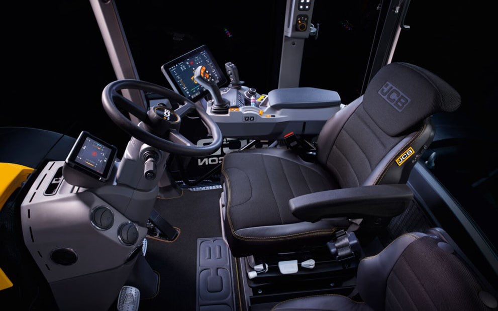 The new iCON console features two fully configurable joysticks and 12in colour screen