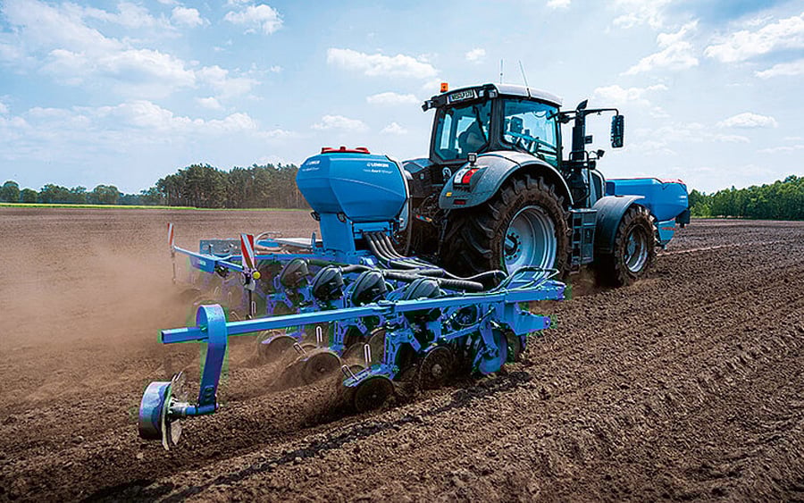 The Azurit range of precision drills can be equipped to spay fertilisers during planting