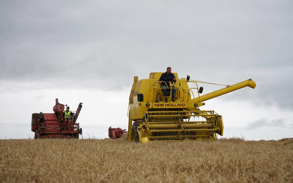 The New Holland 1520 was built between 1971 and 1979