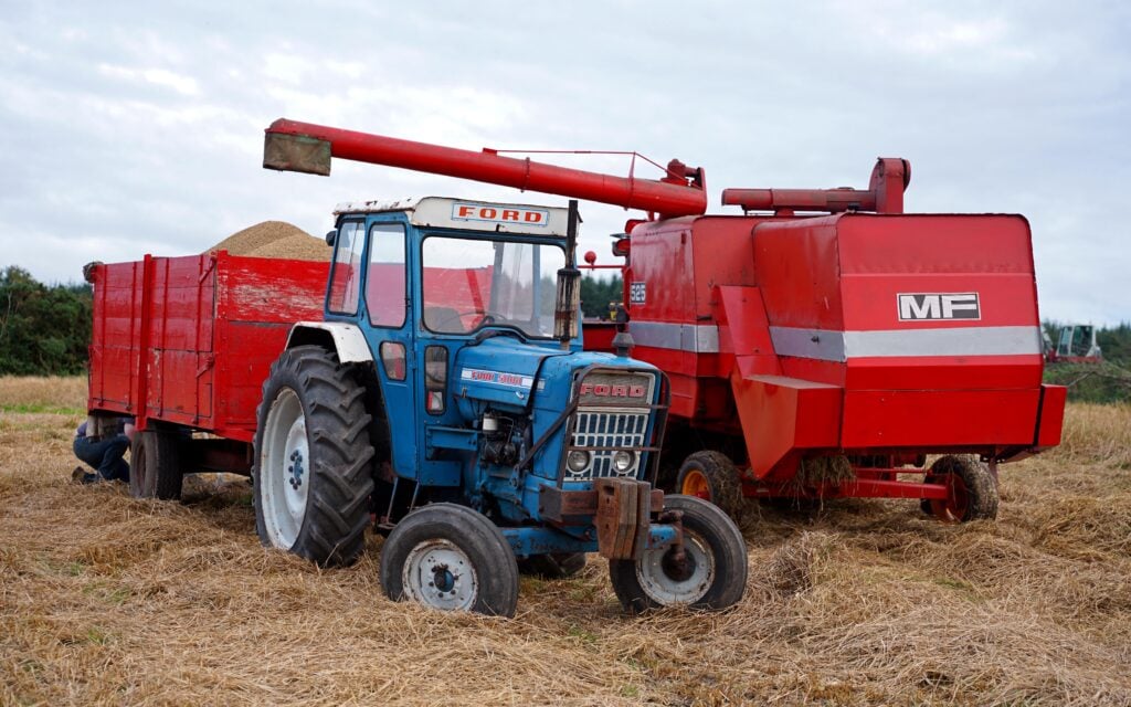 A veteran of of over 50 seasons, this Ford 5000 bears the scars of a hard life but refuses to give up