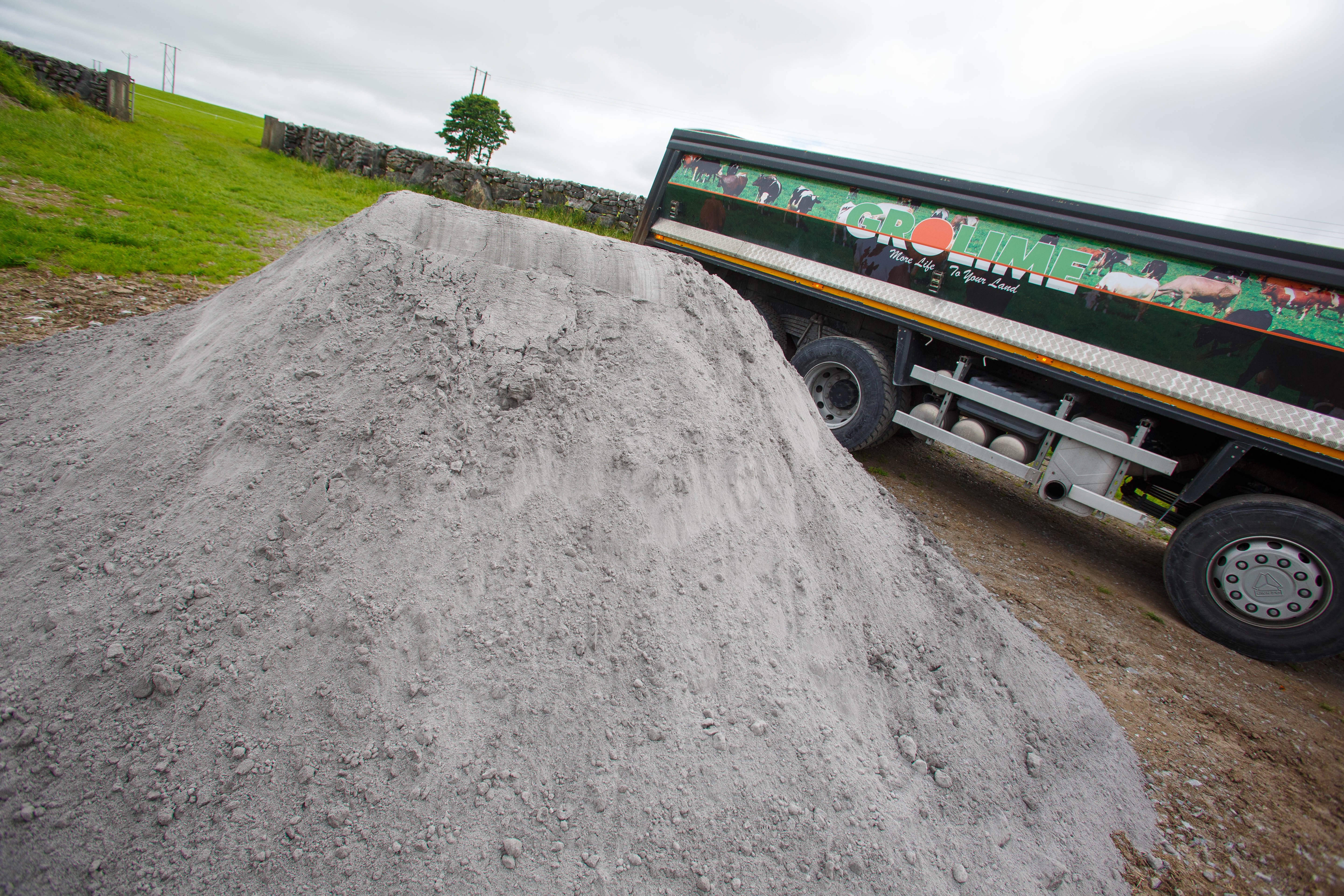 All Grolime-certified companies undergo independent twice-yearly testing for Total Neutralising Value, Moisture Value and Grading