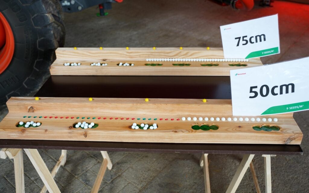 Kverneland produced this demonstration of how the Pedum system groups the fertiliser granules at two different plant spacings