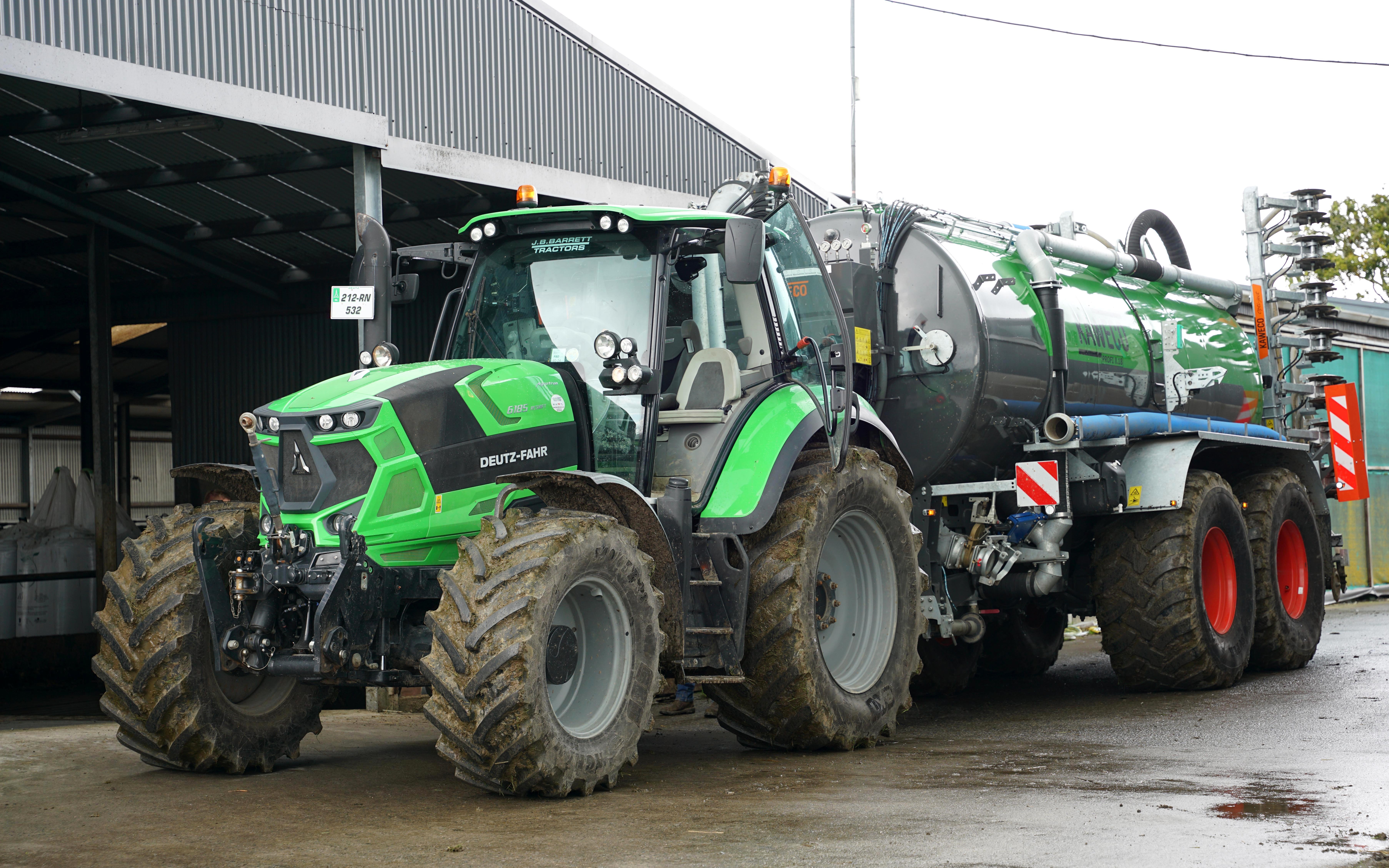At 188hp the Deutz Fahr 6185 would be the very minimum required for the twin axle Profi II Tanker