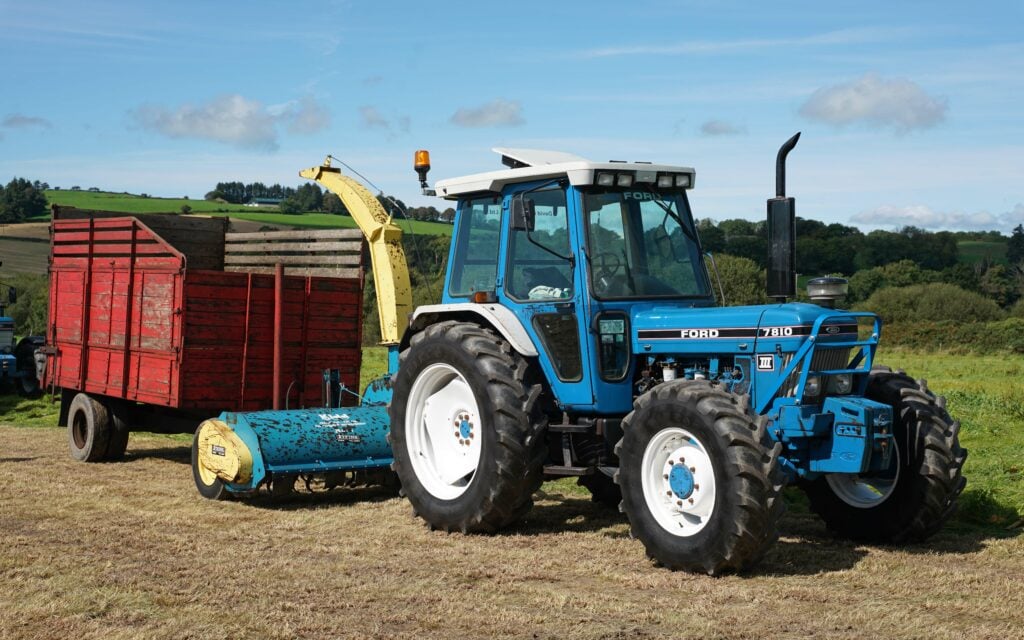 Kidd was a well-known manufacturer of grassland equipment and this double-chop harvester would have been well matched to the 100hp Ford 7810