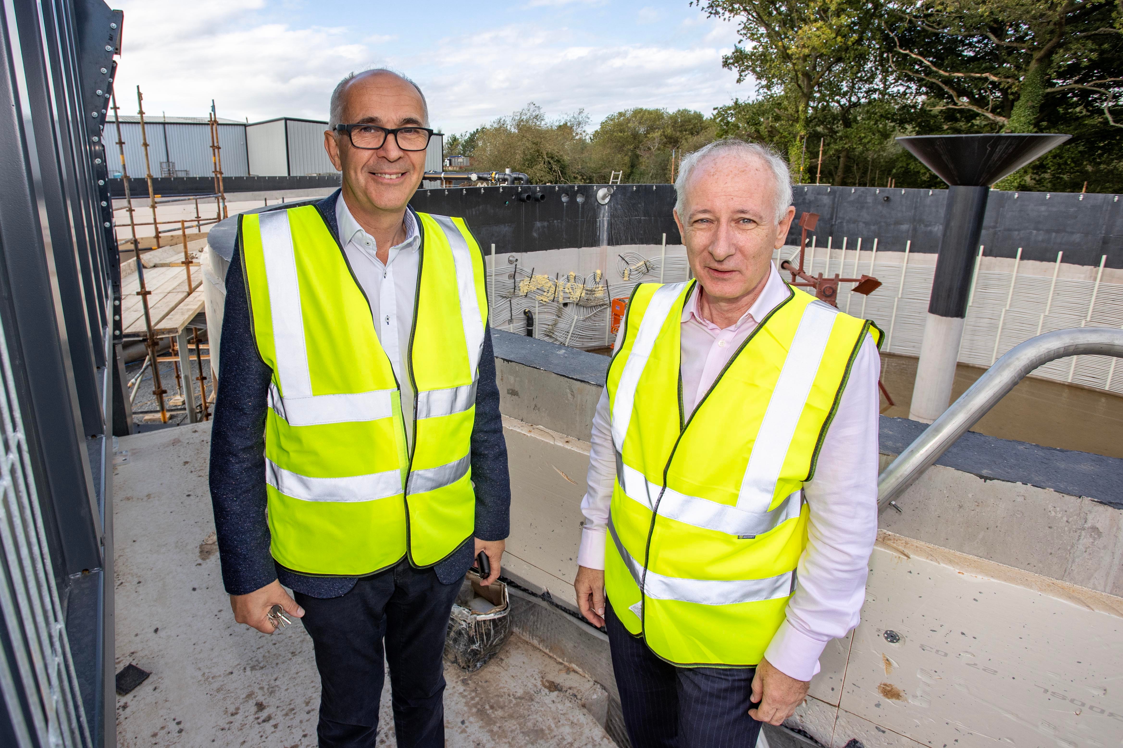 Wilson's Country chairman, Angus Wilson (left) and company managing director Lewis Cunningham